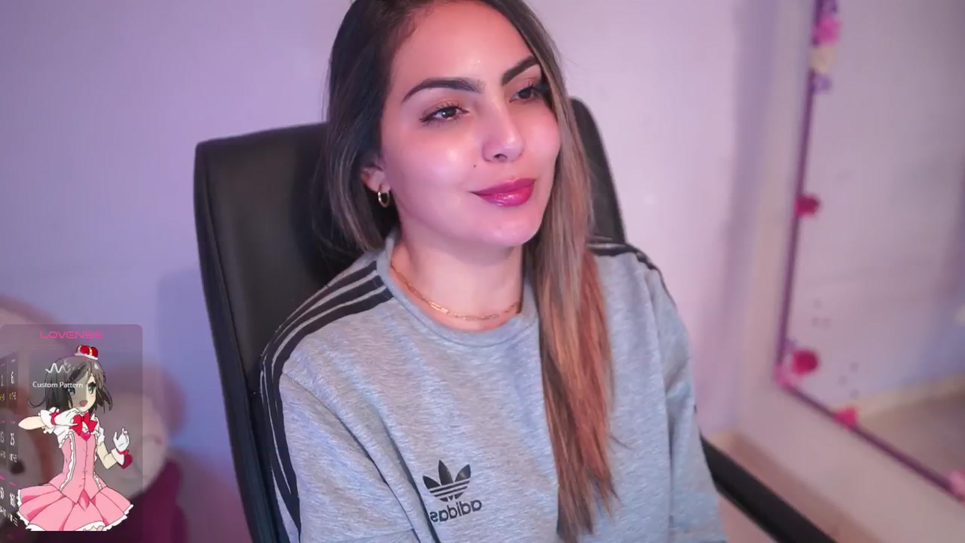 Gallery image thumbnail from CARMENVILLA1's myfreecams stream on, 01/16/2026, 06:54 image 8 of 20