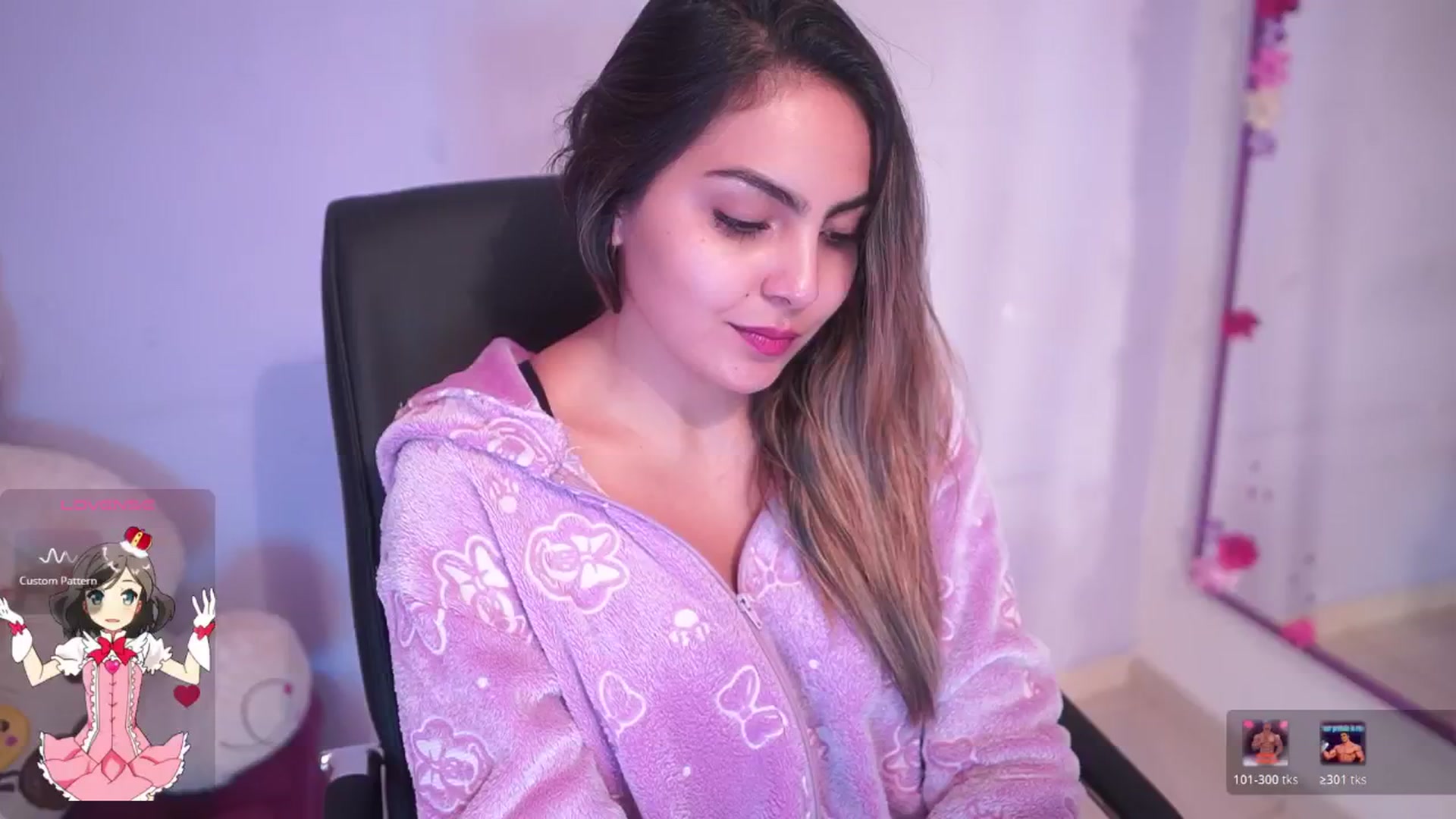 Gallery image thumbnail from CARMENVILLA1's myfreecams stream on, 01/29/2026, 04:00 image 9 of 20