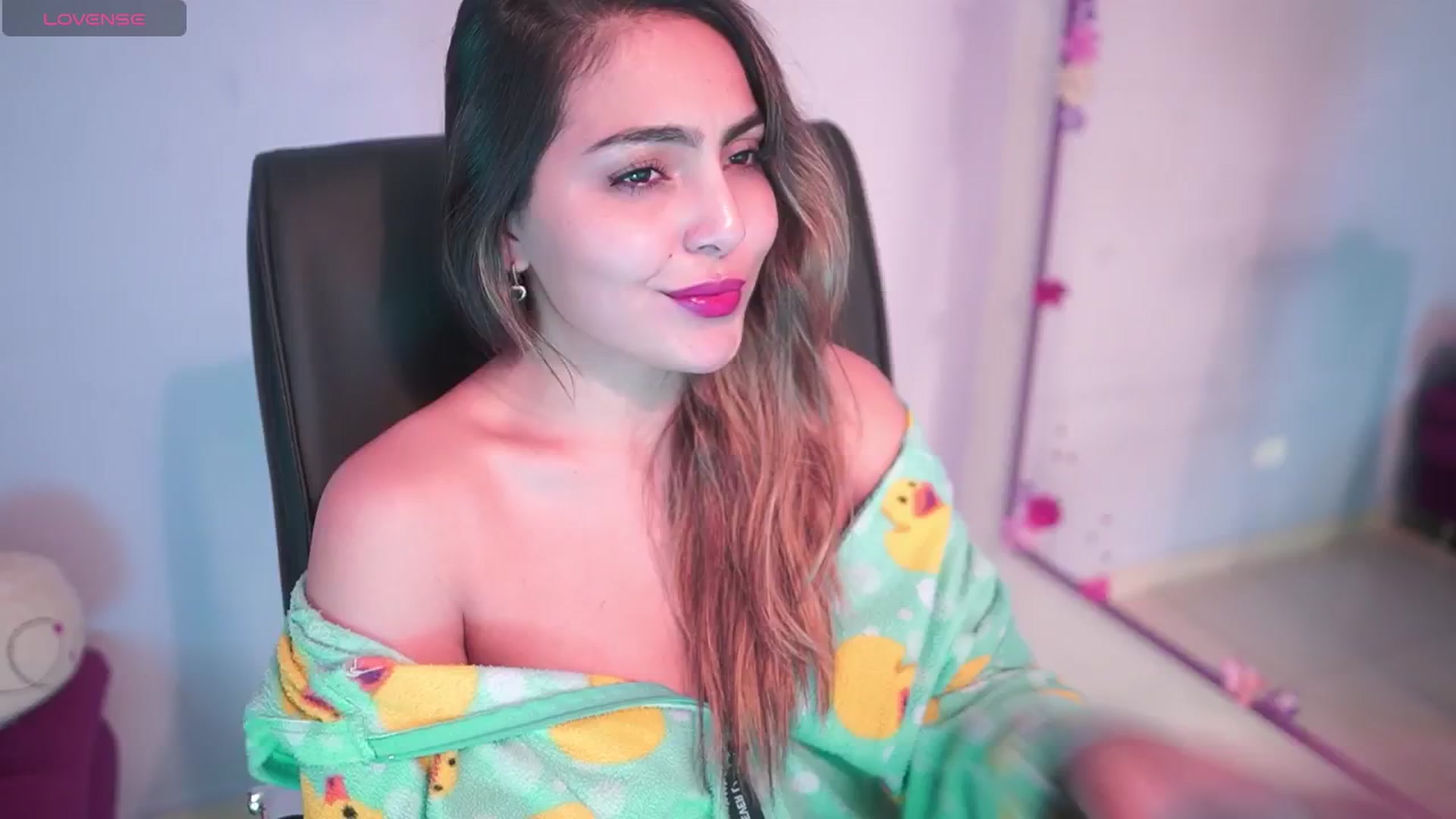 Gallery image thumbnail from CARMENVILLA1's myfreecams stream on, 02/05/2026, 03:46 image 4 of 20