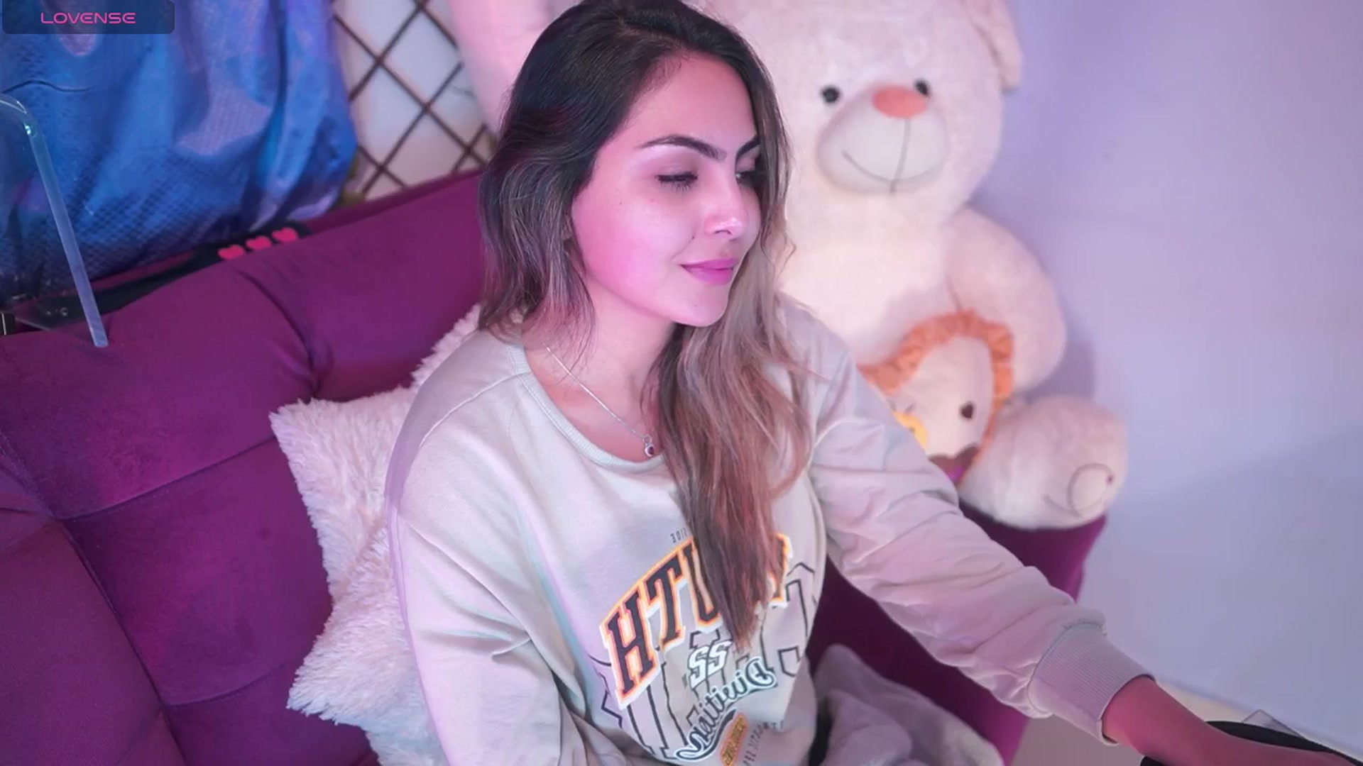 Gallery image thumbnail from CARMENVILLA1's myfreecams stream on, 02/12/2026, 05:22 image 16 of 20