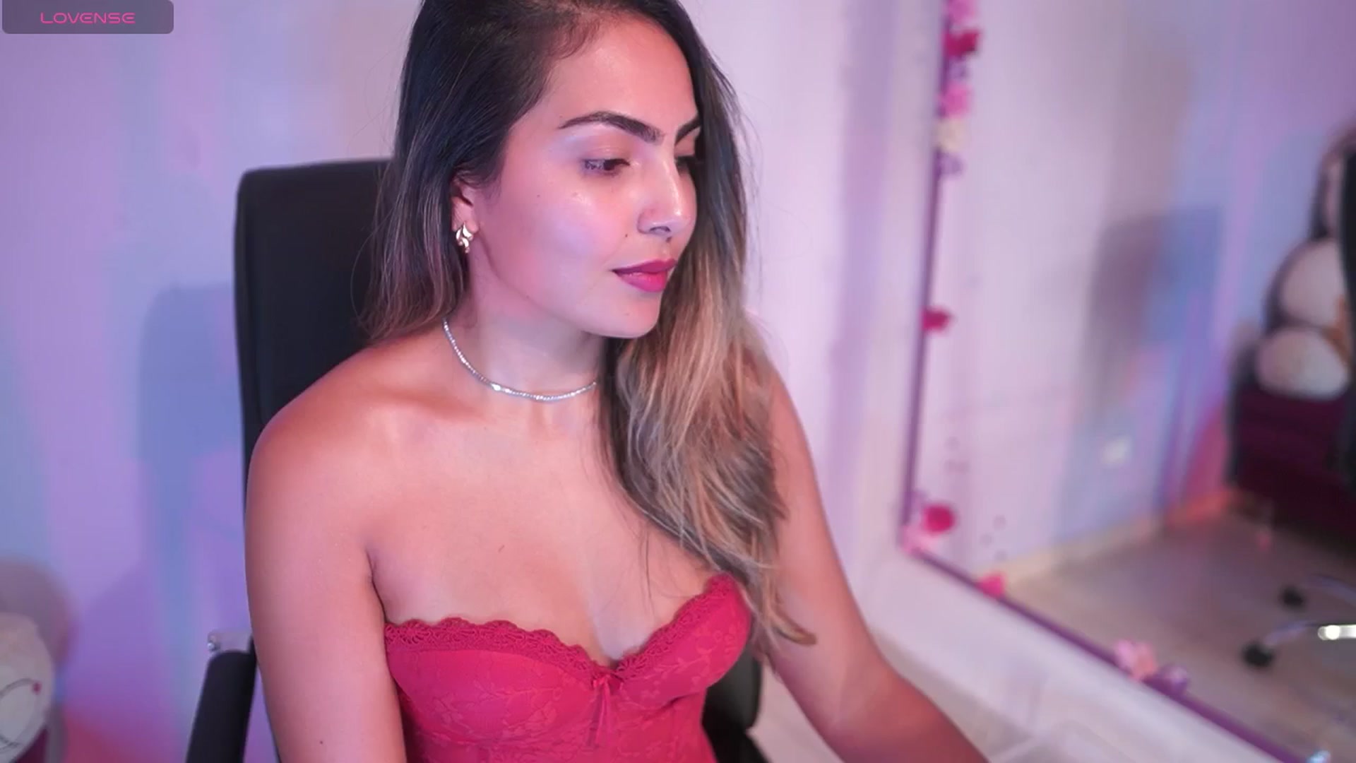Gallery image thumbnail from CARMENVILLA1's myfreecams stream on, 04/14/2026, 04:44 image 9 of 20
