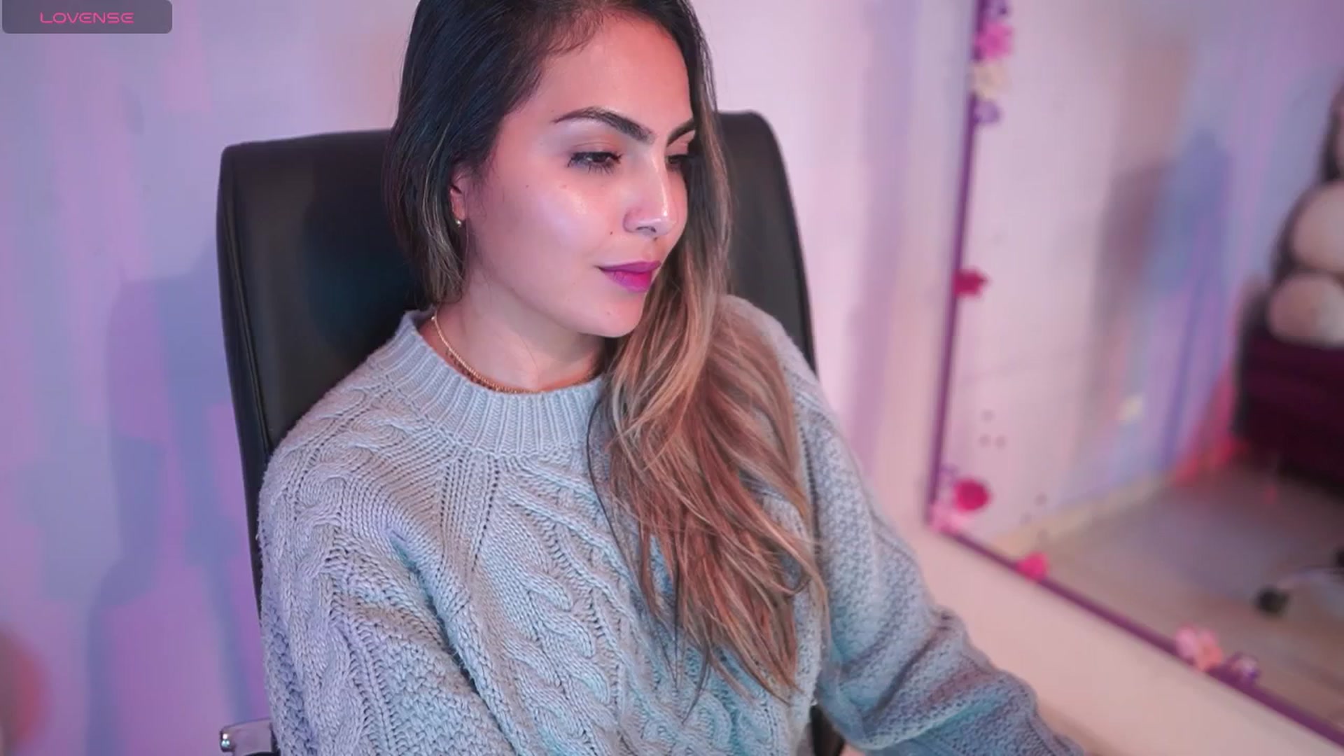 Gallery image thumbnail from CARMENVILLA1's myfreecams stream on, 04/15/2026, 06:07 image 9 of 20