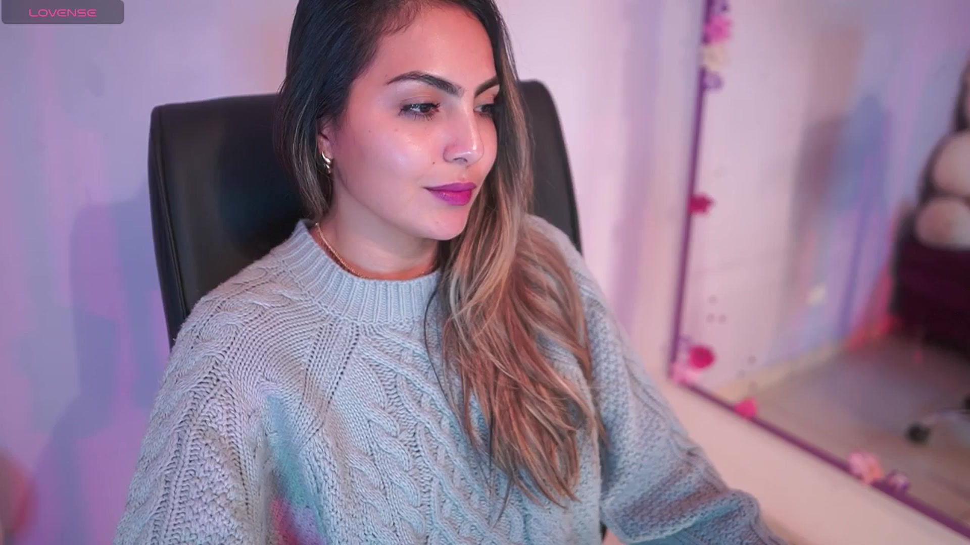 Gallery image thumbnail from CARMENVILLA1's myfreecams stream on, 04/15/2026, 06:07 image 5 of 20