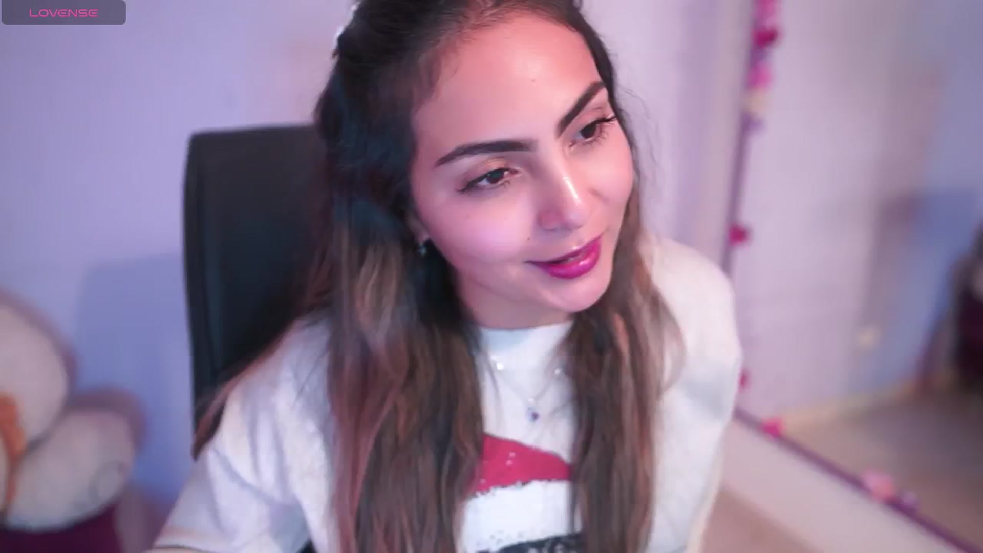 Gallery image thumbnail from CARMENVILLA1's myfreecams stream on, 05/04/2026, 05:53 image 2 of 20