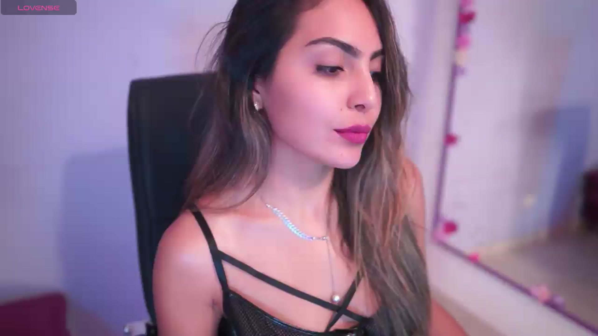 Gallery image thumbnail from CARMENVILLA1's myfreecams stream on, 05/10/2026, 04:53 image 13 of 20