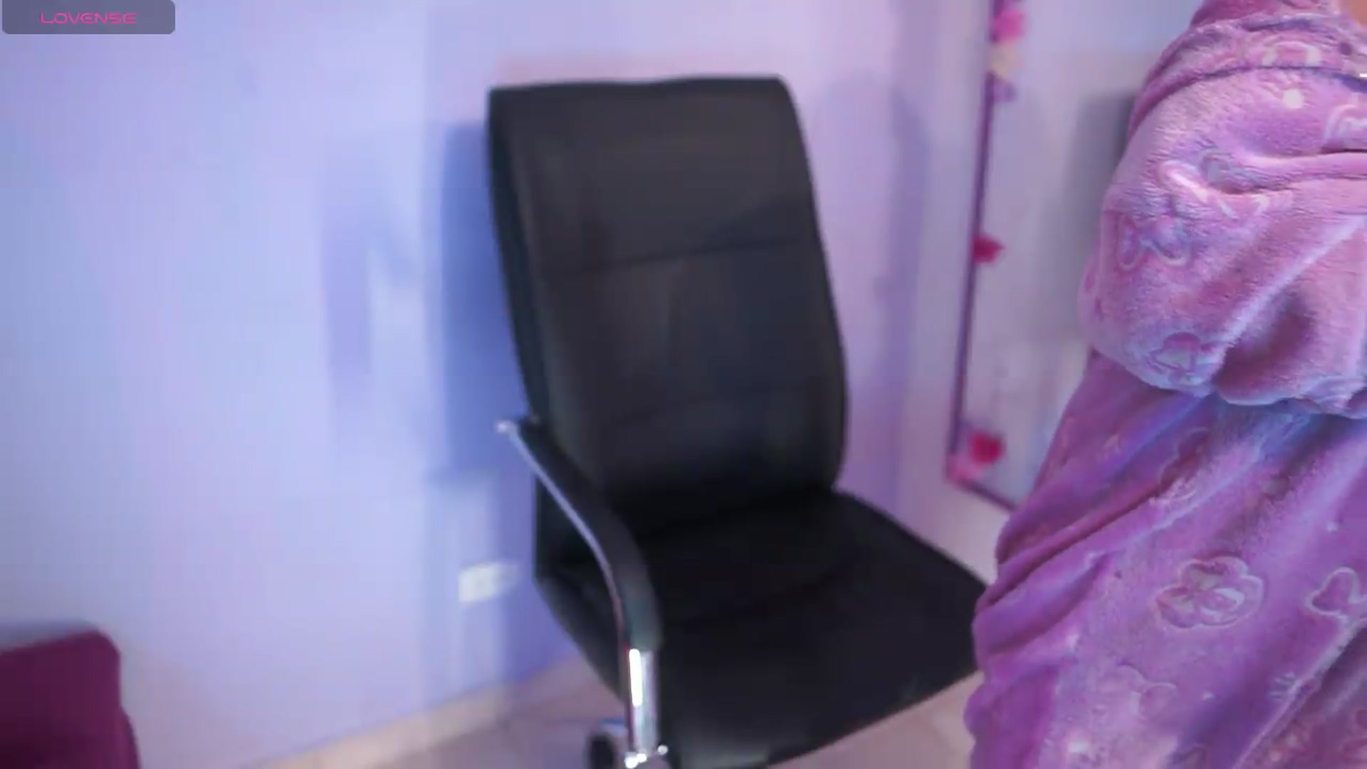 Gallery image thumbnail from CARMENVILLA1's myfreecams stream on, 06/20/2026, 05:18 image 8 of 20