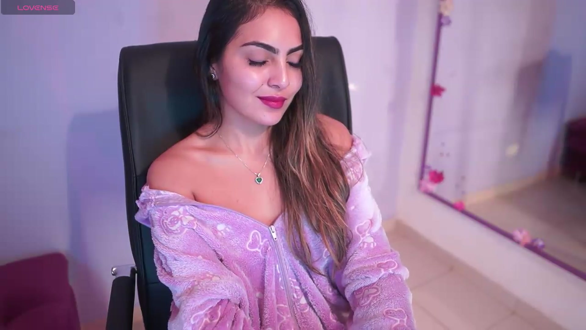Gallery image thumbnail from CARMENVILLA1's myfreecams stream on, 06/20/2026, 05:18 image 6 of 20