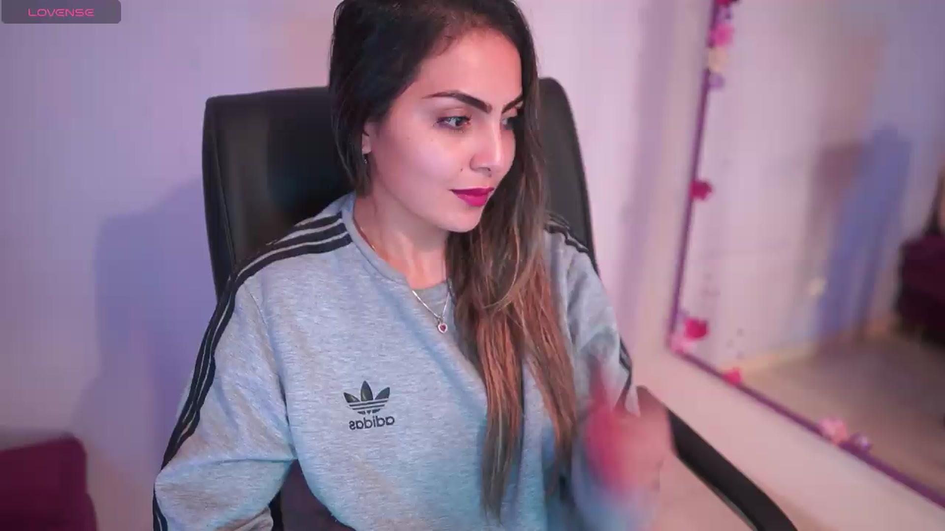 Gallery image thumbnail from CARMENVILLA1's myfreecams stream on, 07/07/2026, 06:37 image 4 of 20