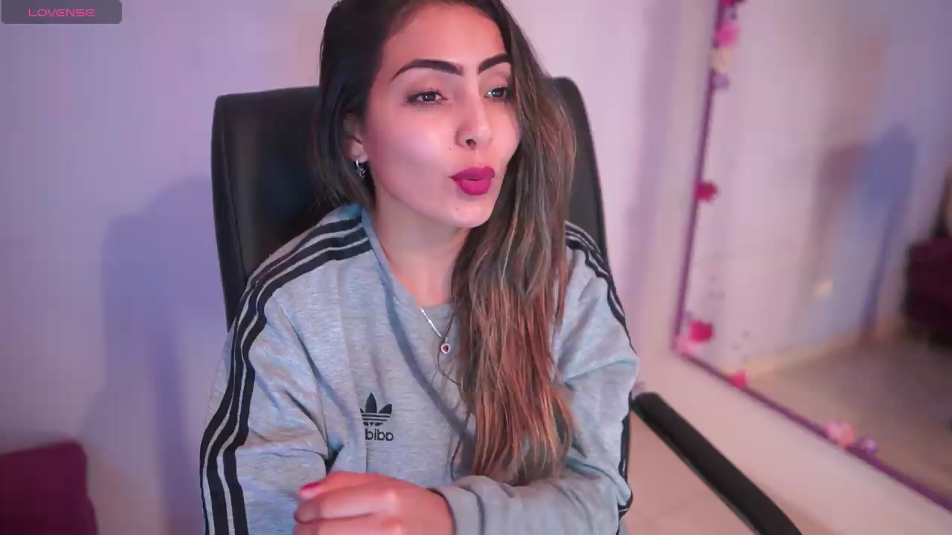 Gallery image thumbnail from CARMENVILLA1's myfreecams stream on, 07/07/2026, 06:37 image 11 of 20