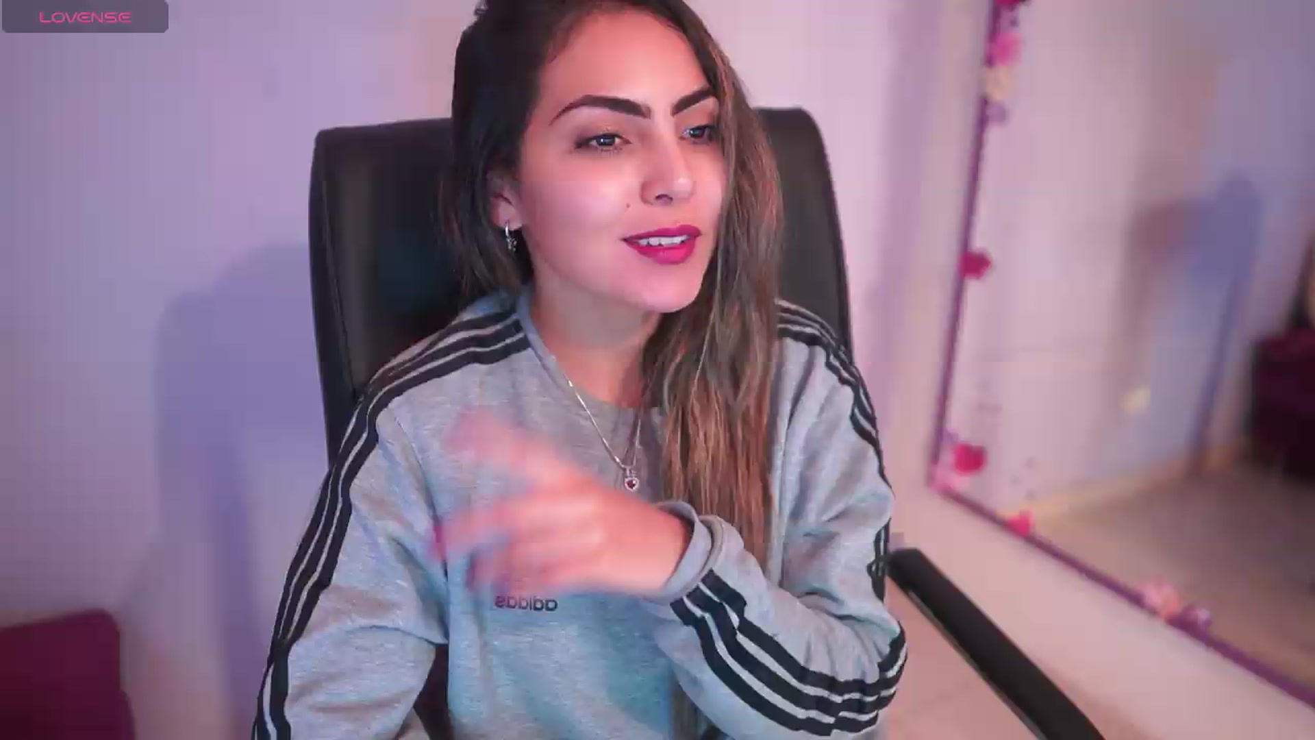 Gallery image thumbnail from CARMENVILLA1's myfreecams stream on, 07/07/2026, 06:37 image 18 of 20