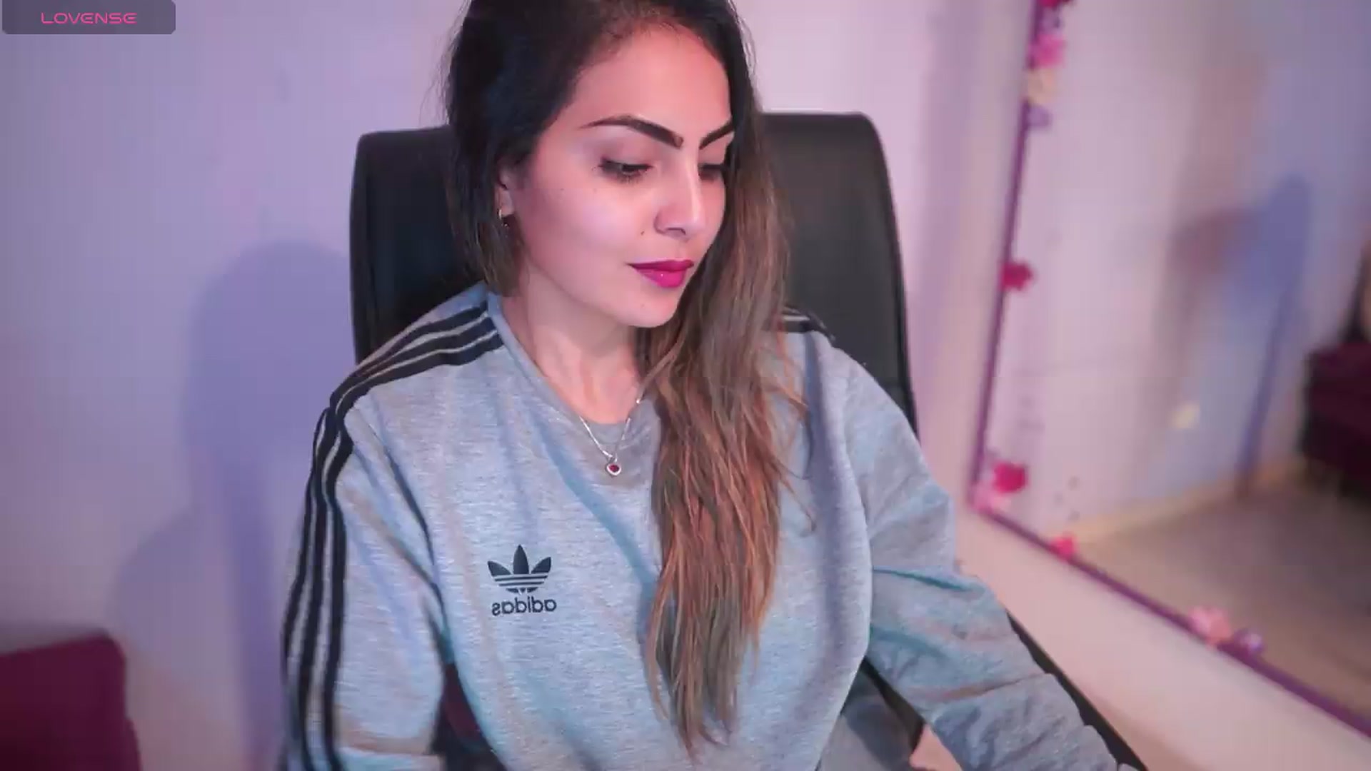 Gallery image thumbnail from CARMENVILLA1's myfreecams stream on, 07/07/2026, 07:37 image 3 of 20