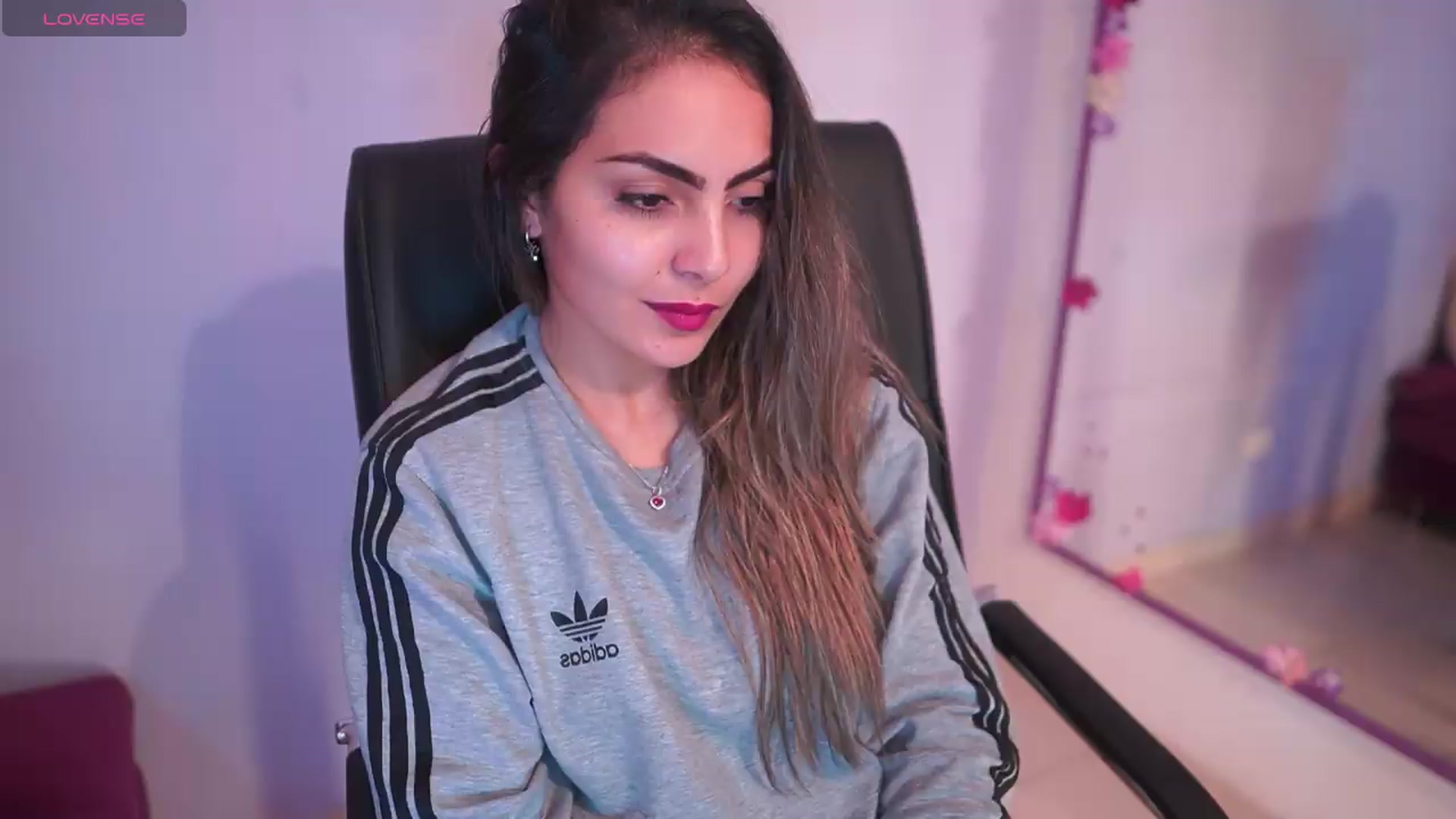 Gallery image thumbnail from CARMENVILLA1's myfreecams stream on, 07/07/2026, 07:37 image 4 of 20