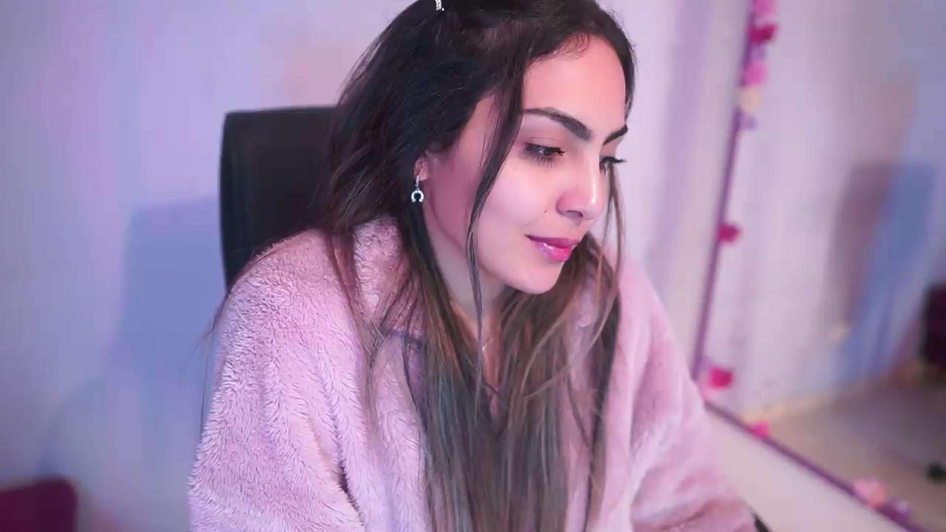 Gallery image thumbnail from CARMENVILLA1's myfreecams stream on, 07/23/2026, 05:40 image 9 of 20
