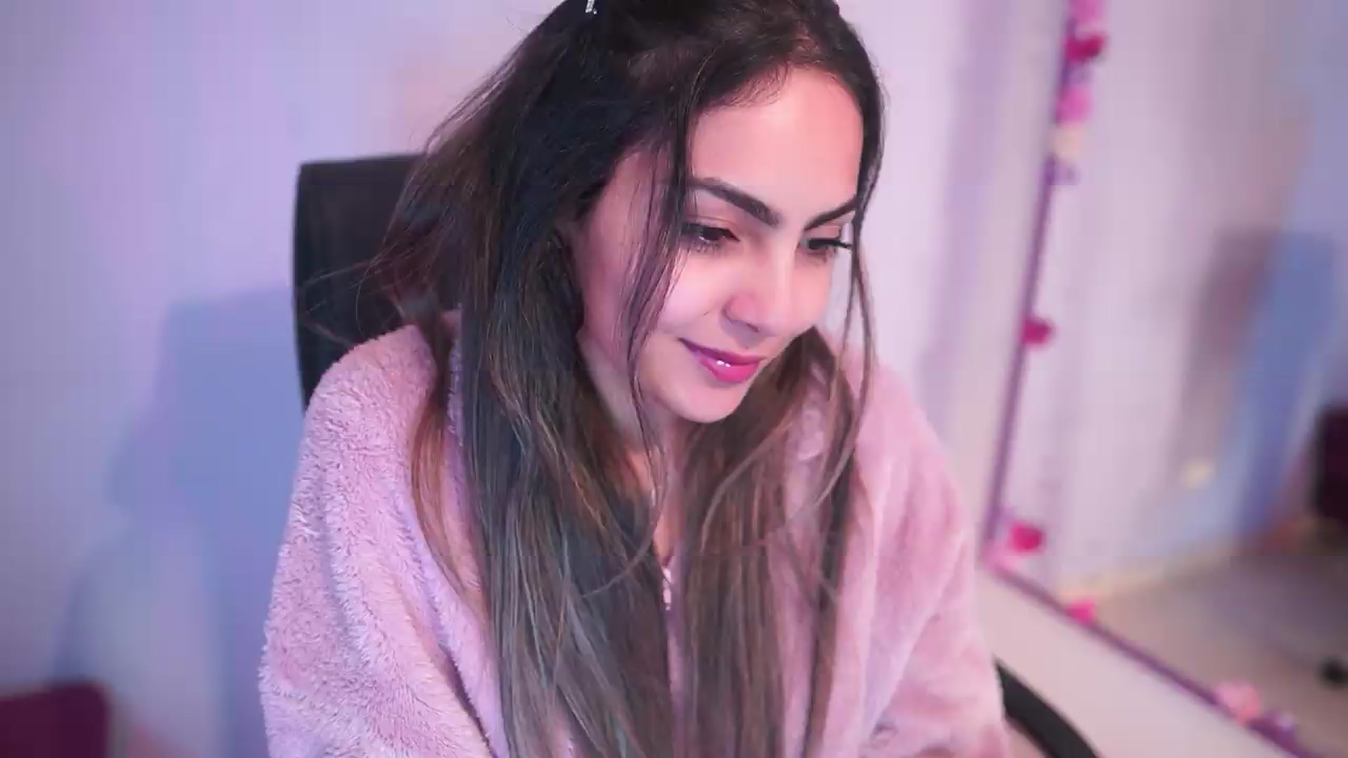 Gallery image thumbnail from CARMENVILLA1's myfreecams stream on, 07/23/2026, 05:40 image 8 of 20