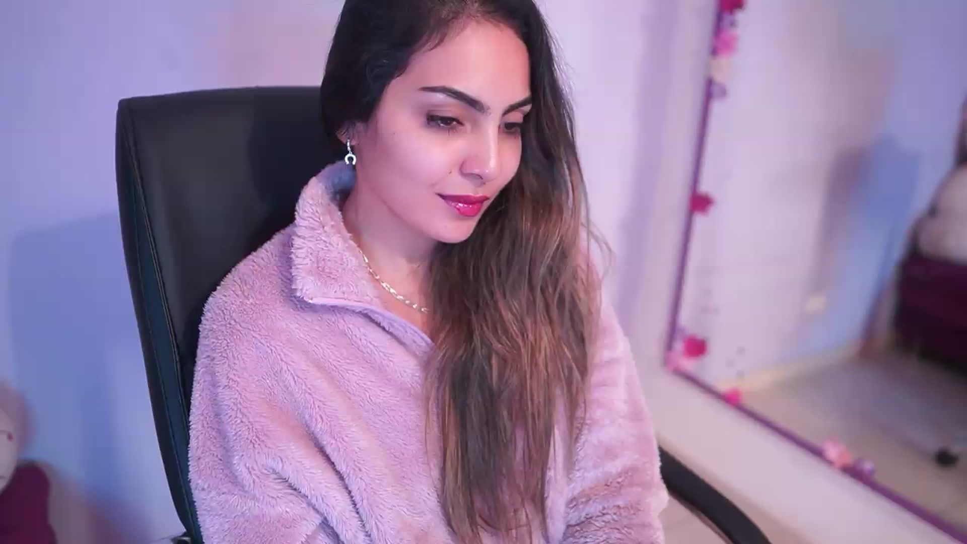 Gallery image thumbnail from CARMENVILLA1's myfreecams stream on, 08/11/2026, 05:30 image 14 of 20