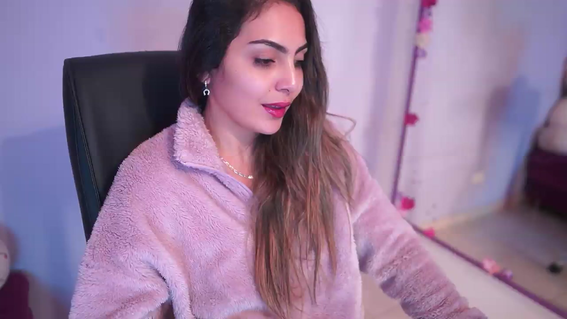 Gallery image thumbnail from CARMENVILLA1's myfreecams stream on, 08/11/2026, 05:30 image 5 of 20