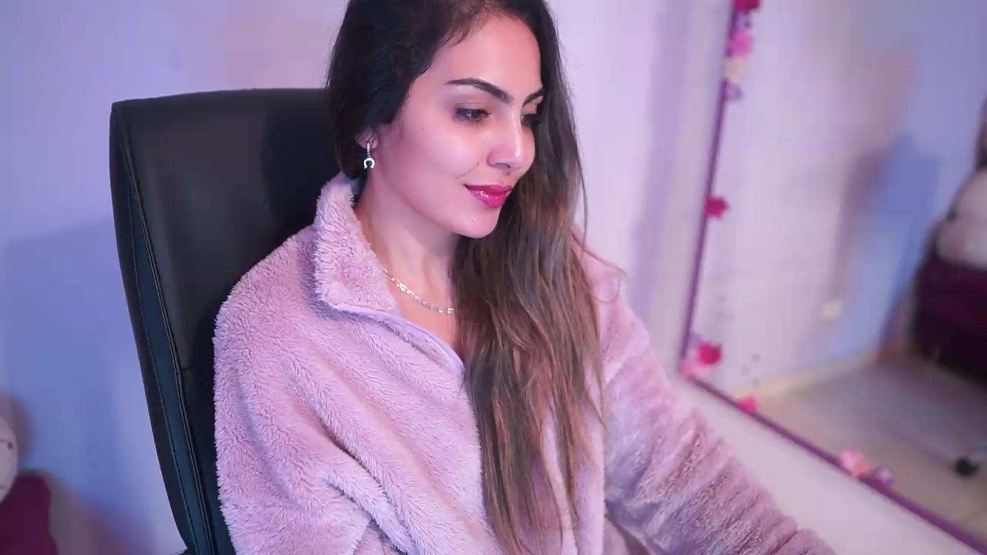 Gallery image thumbnail from CARMENVILLA1's myfreecams stream on, 08/11/2026, 05:30 image 19 of 20
