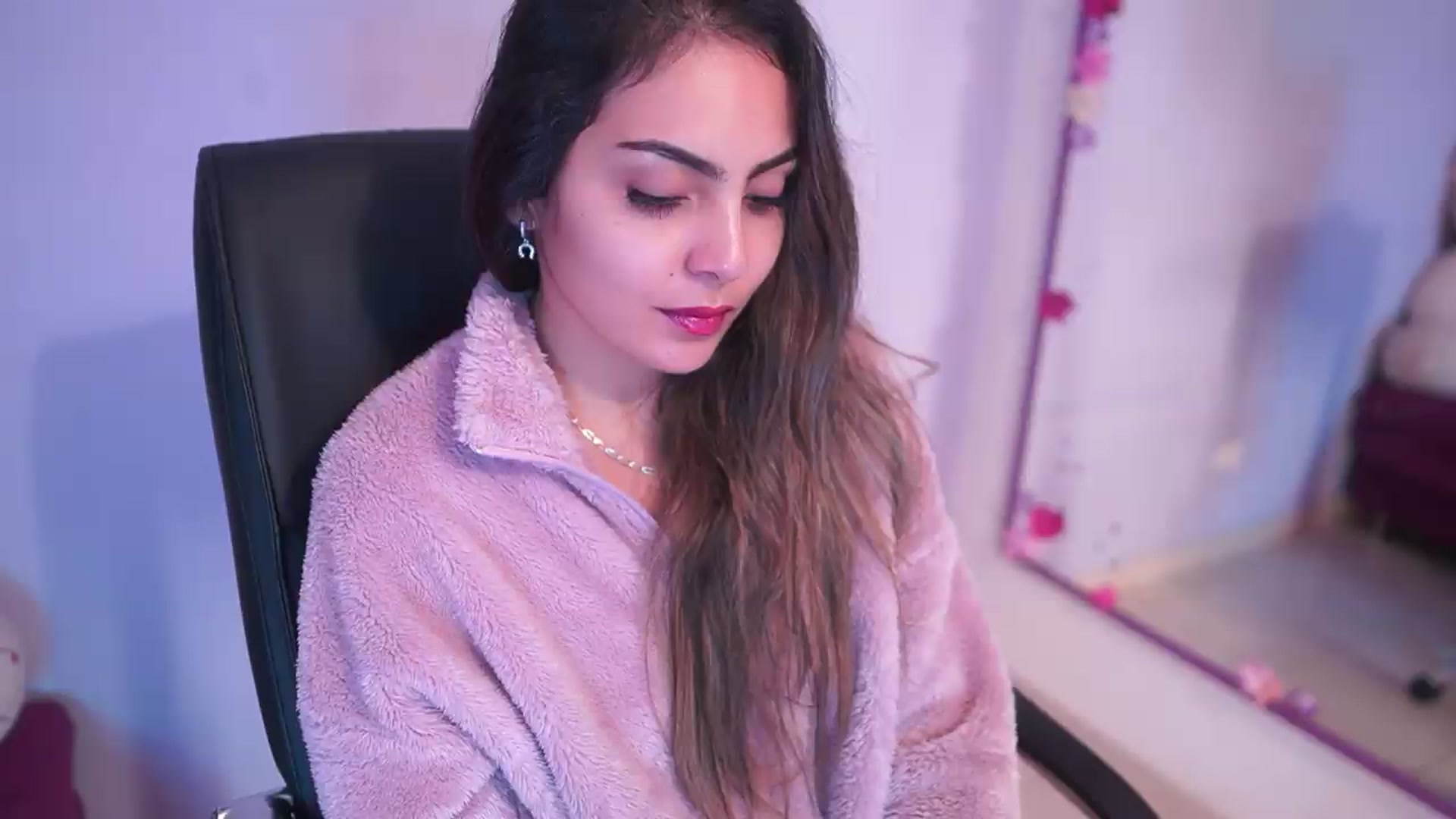 Gallery image thumbnail from CARMENVILLA1's myfreecams stream on, 08/11/2026, 05:30 image 11 of 20