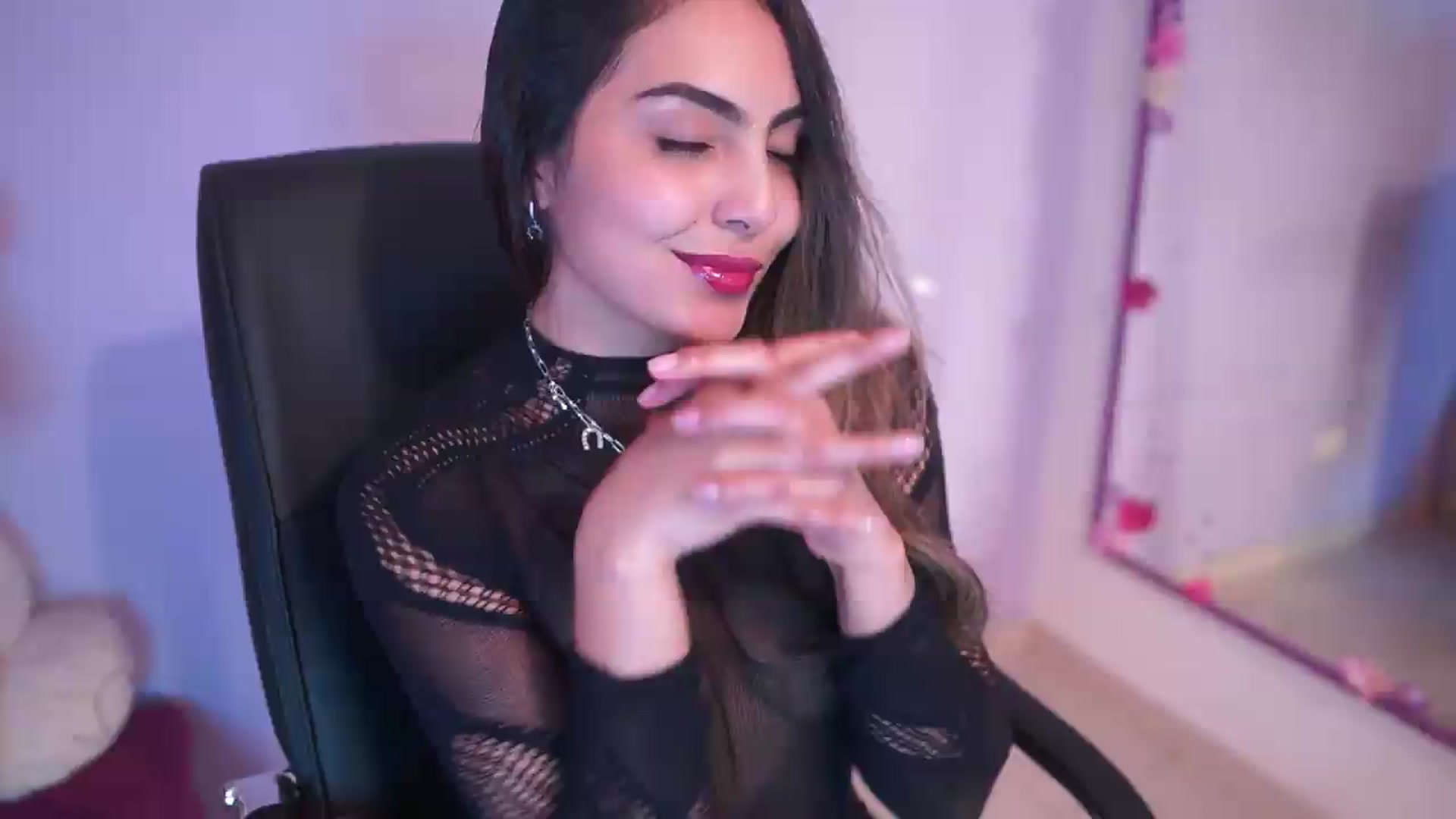 Gallery image thumbnail from CARMENVILLA1's myfreecams stream on, 08/20/2026, 04:50 image 4 of 20
