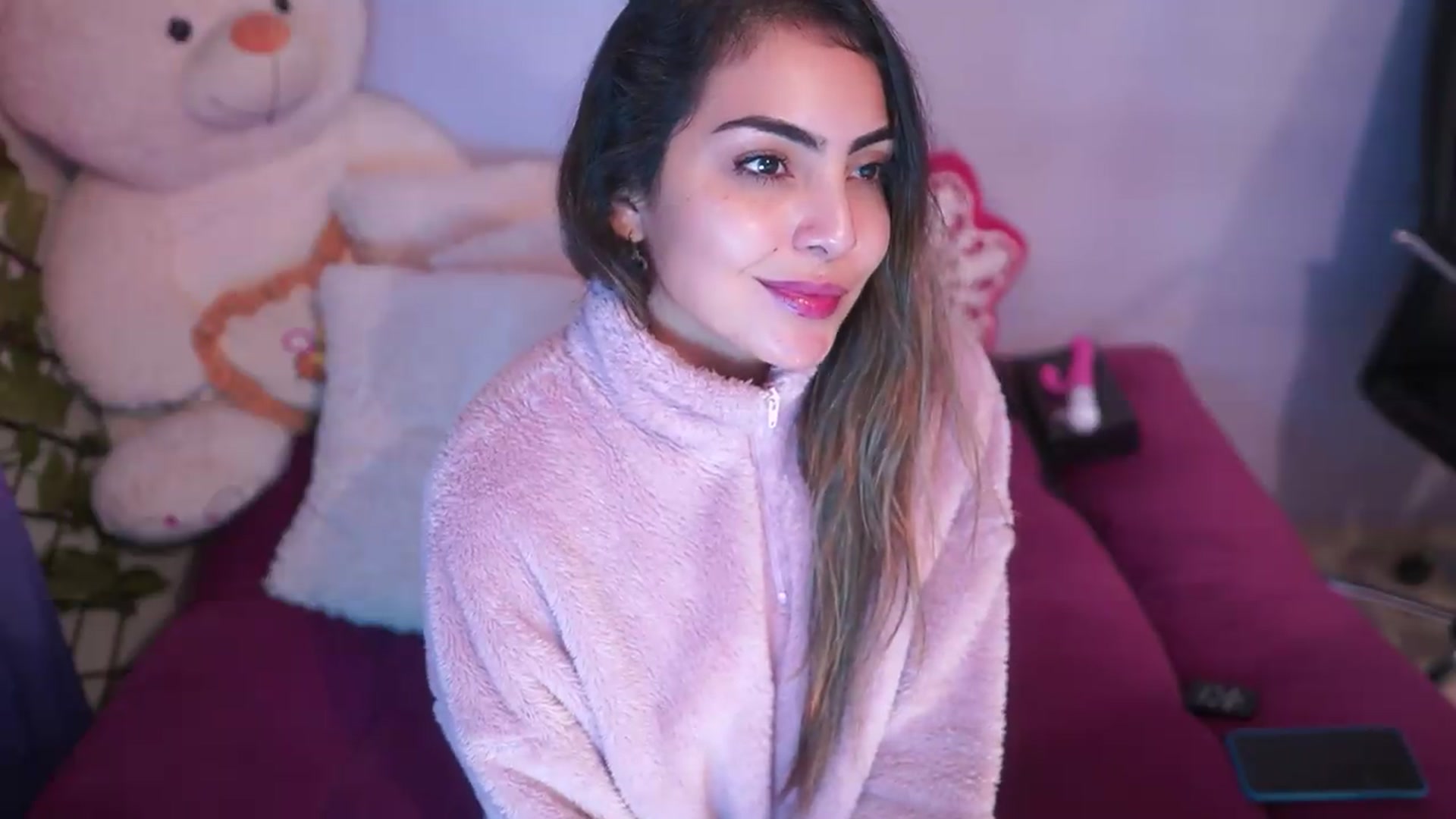 Gallery image thumbnail from CARMENVILLA1's myfreecams stream on, 08/27/2026, 06:04 image 15 of 20