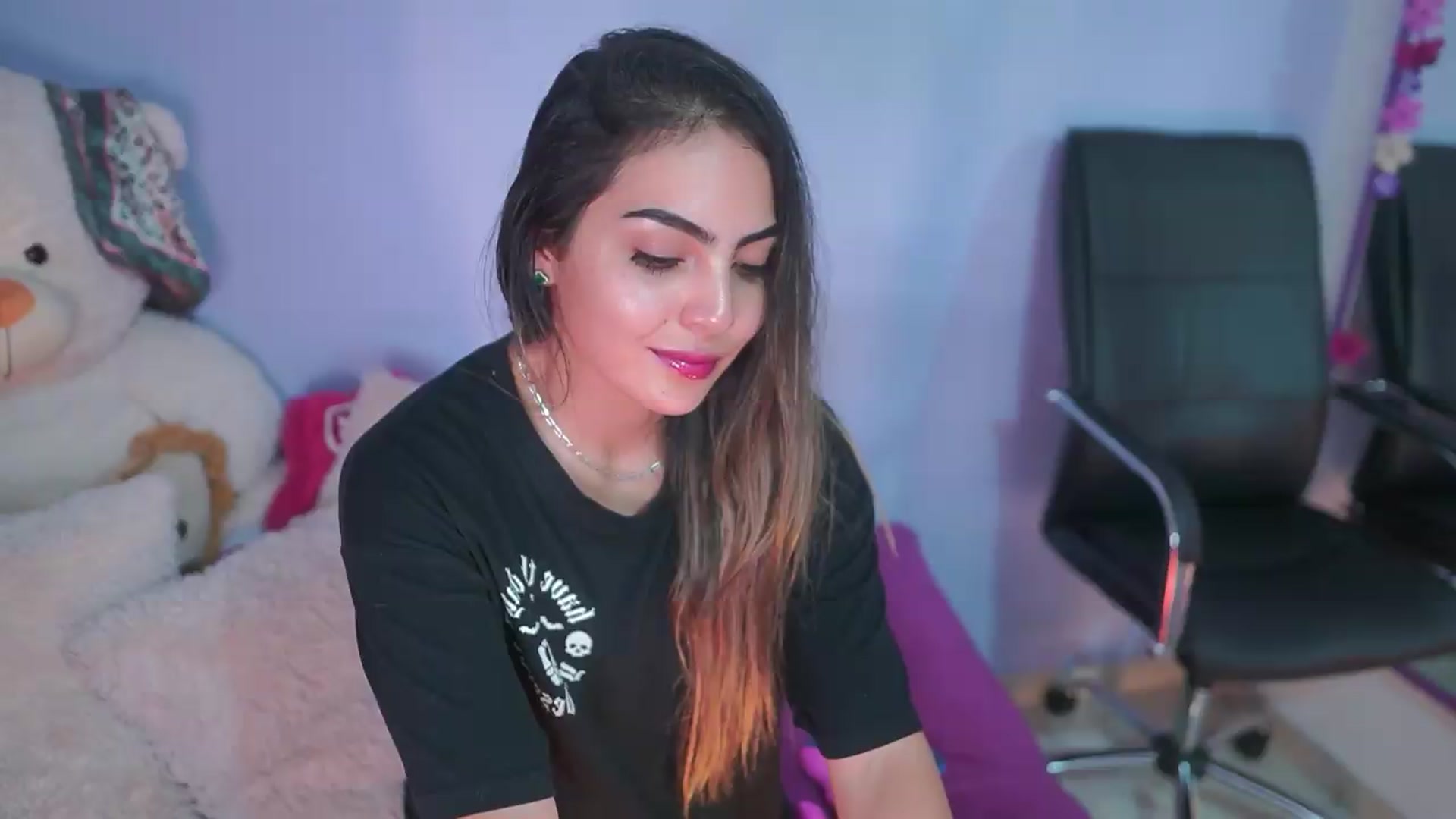 Gallery image thumbnail from CARMENVILLA1's myfreecams stream on, 09/02/2026, 05:49 image 18 of 20