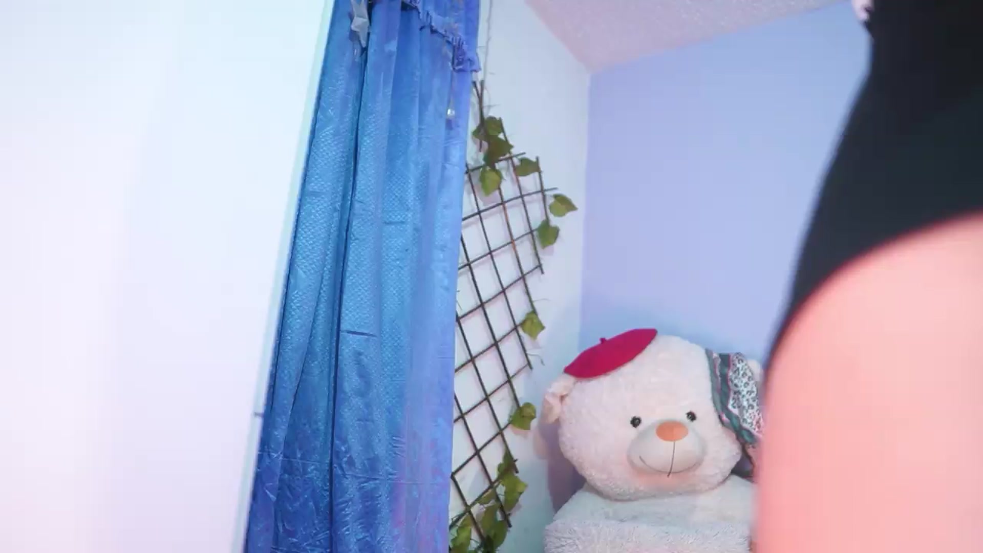 Gallery image thumbnail from CARMENVILLA1's myfreecams stream on, 09/02/2026, 05:49 image 10 of 20
