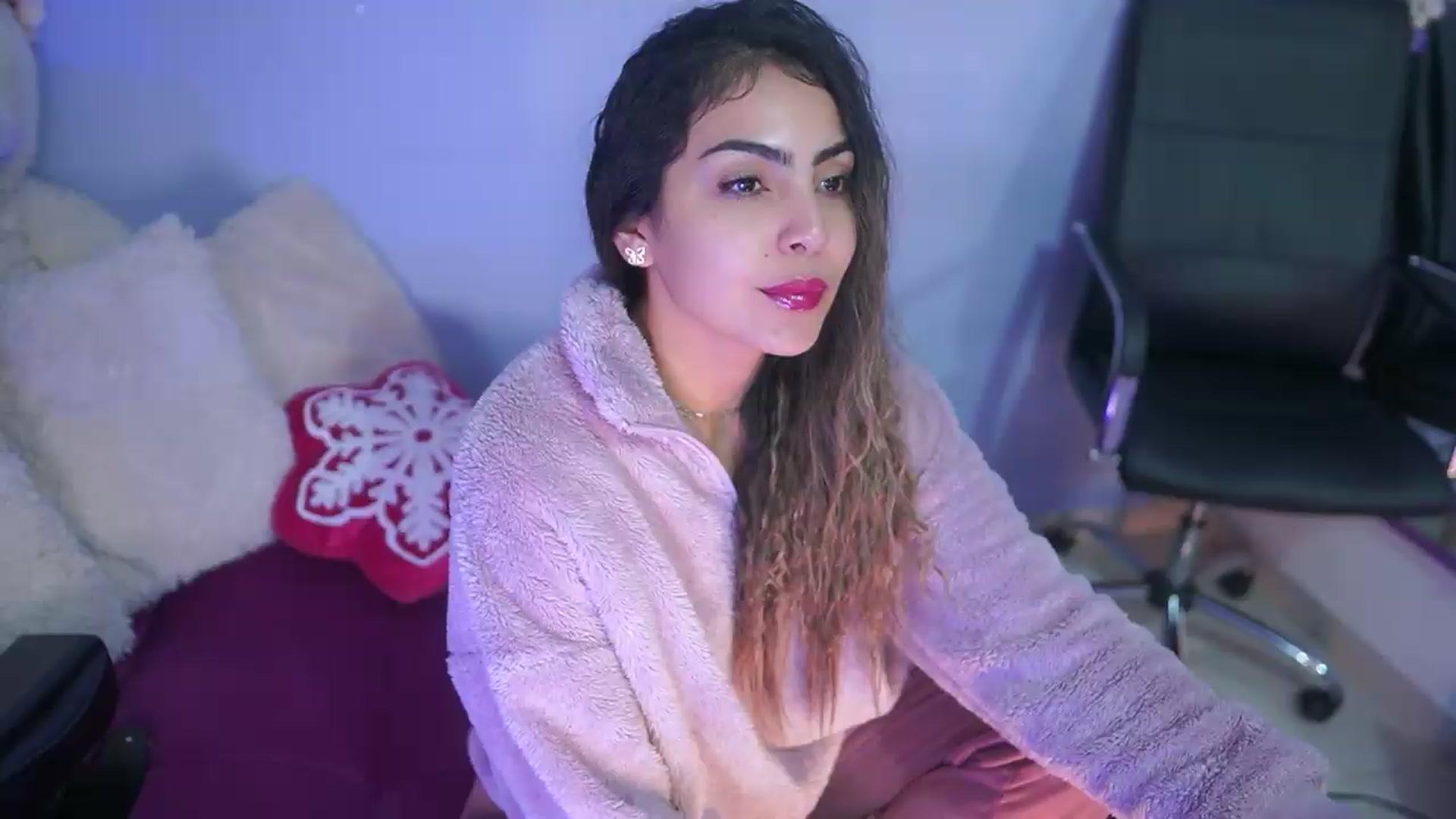 Gallery image thumbnail from CARMENVILLA1's myfreecams stream on, 09/07/2026, 06:36 image 11 of 20