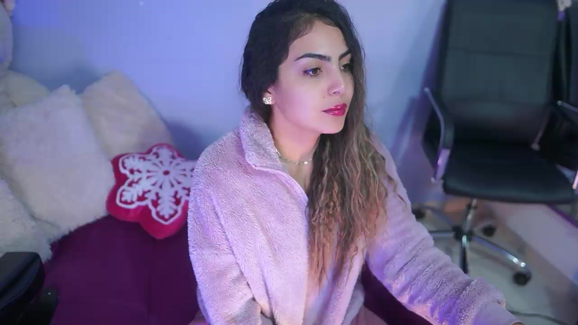 Gallery image thumbnail from CARMENVILLA1's myfreecams stream on, 09/07/2026, 06:36 image 1 of 20