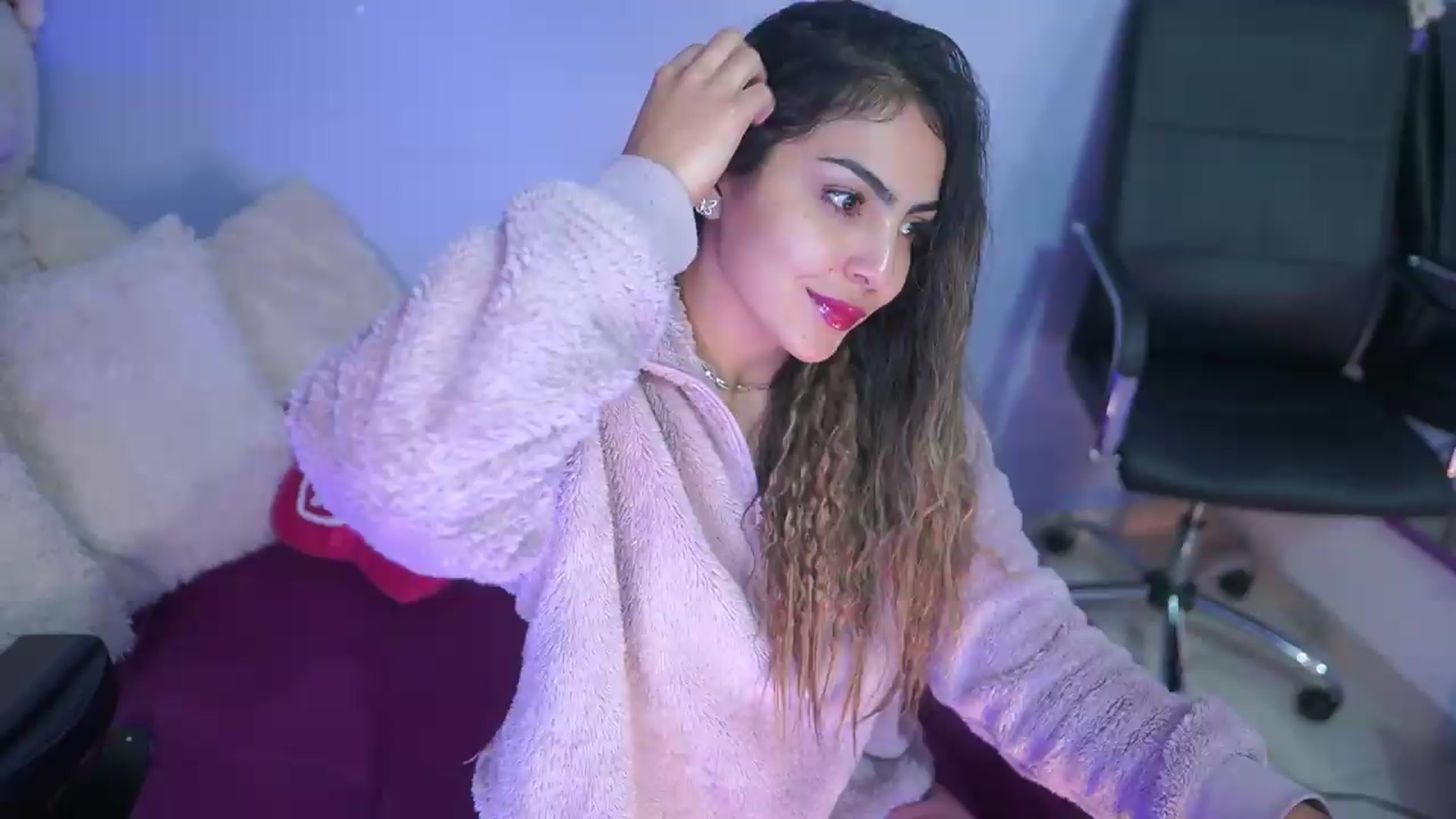 Gallery image thumbnail from CARMENVILLA1's myfreecams stream on, 09/07/2026, 06:36 image 7 of 20