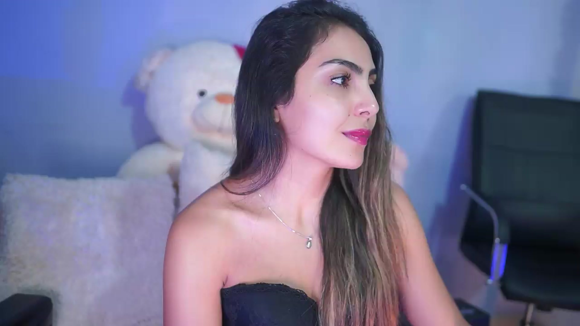 Gallery image thumbnail from CARMENVILLA1's myfreecams stream on, 09/08/2026, 04:59 image 15 of 20