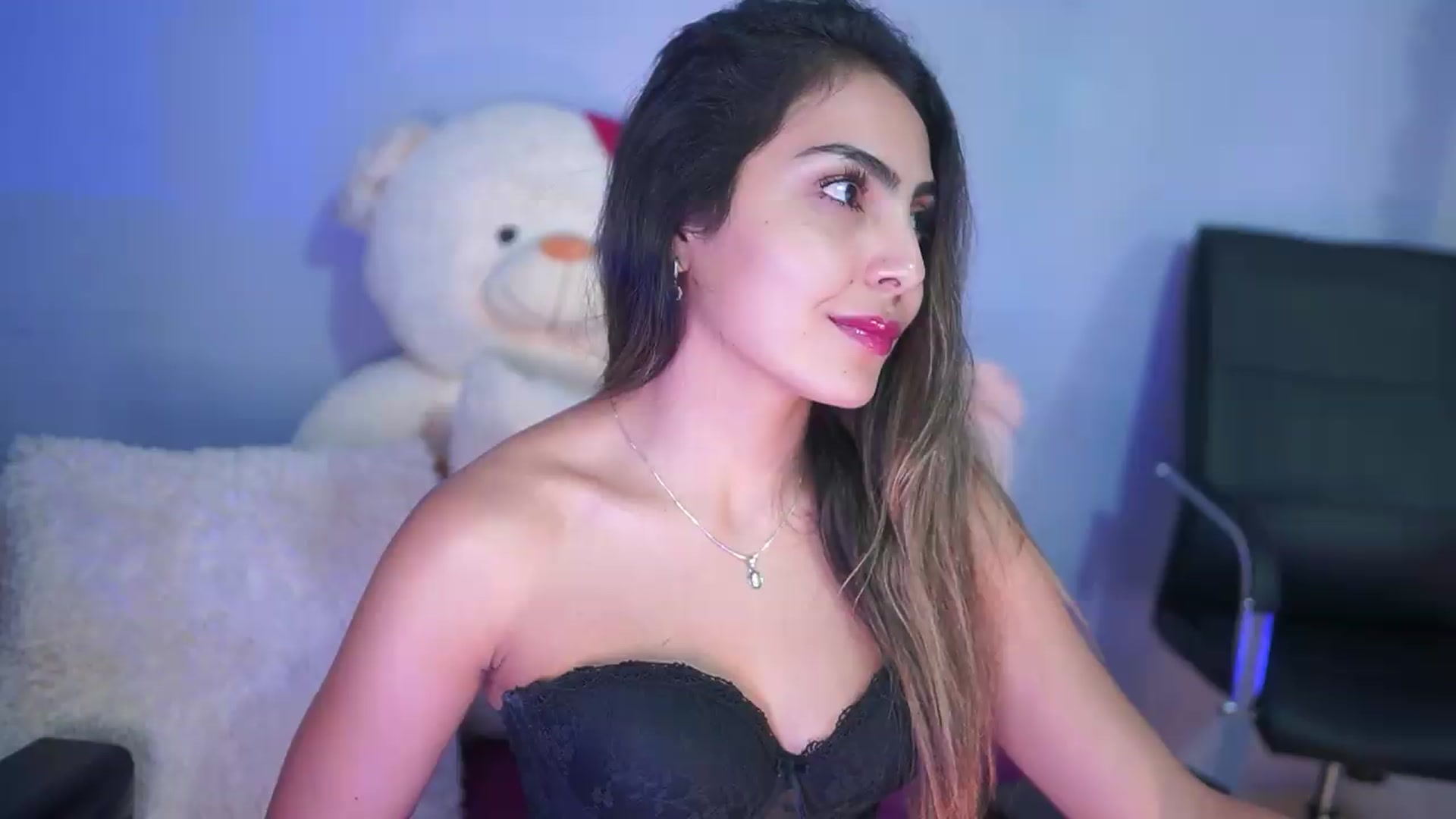 Gallery image thumbnail from CARMENVILLA1's myfreecams stream on, 09/08/2026, 04:59 image 8 of 20