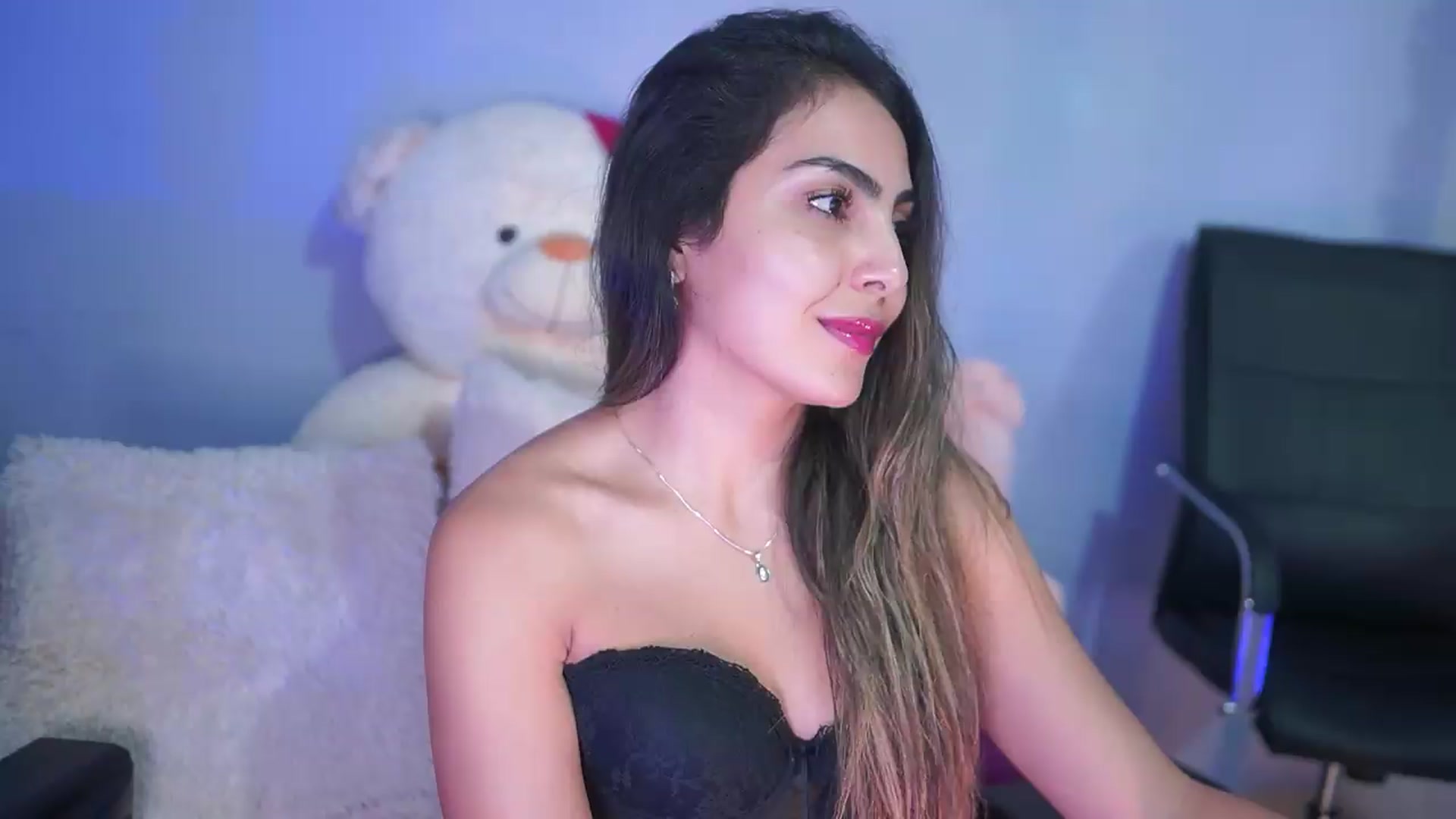 Gallery image thumbnail from CARMENVILLA1's myfreecams stream on, 09/08/2026, 04:59 image 10 of 20