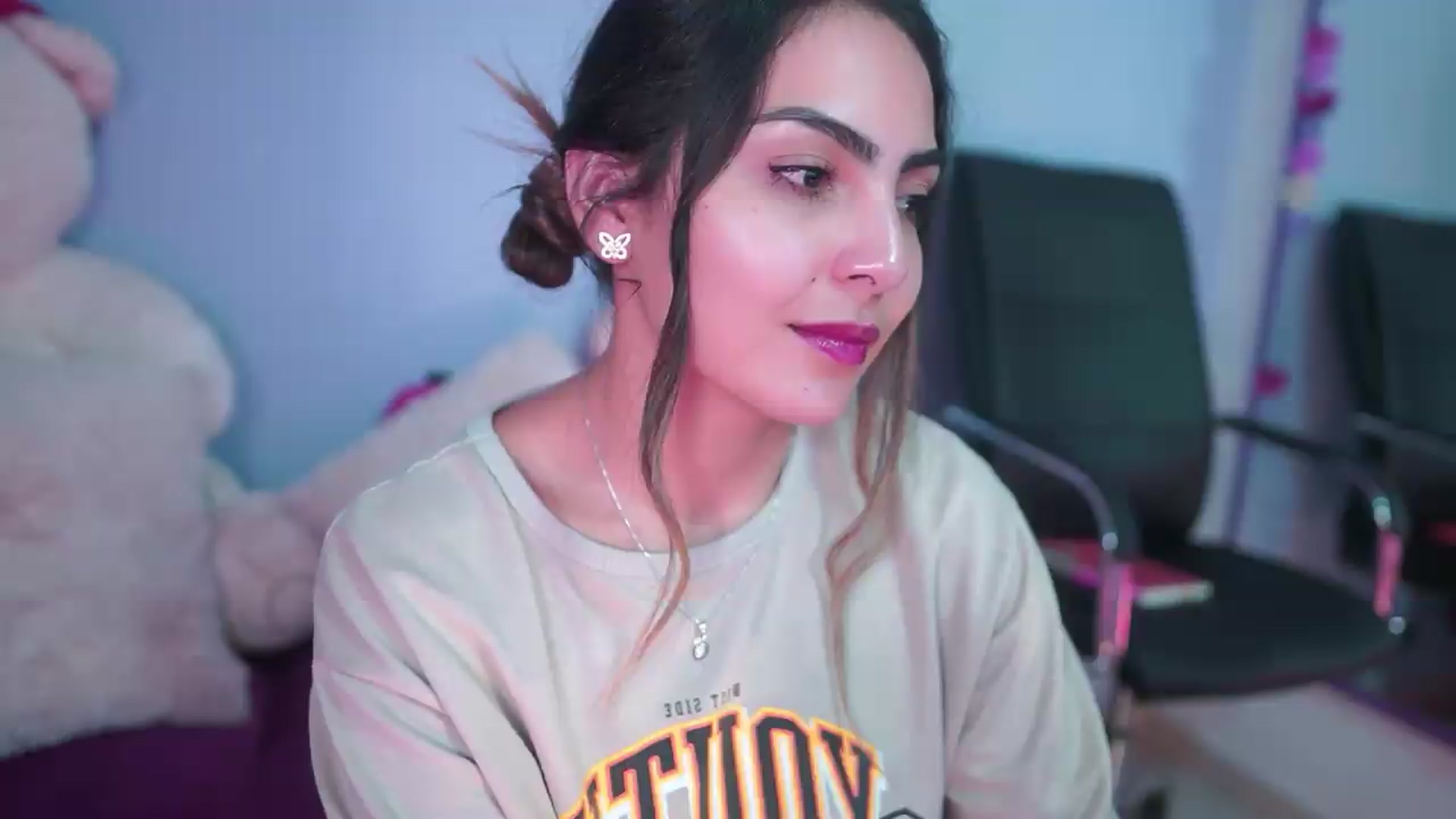 Gallery image thumbnail from CARMENVILLA1's myfreecams stream on, 09/10/2026, 04:53 image 5 of 20