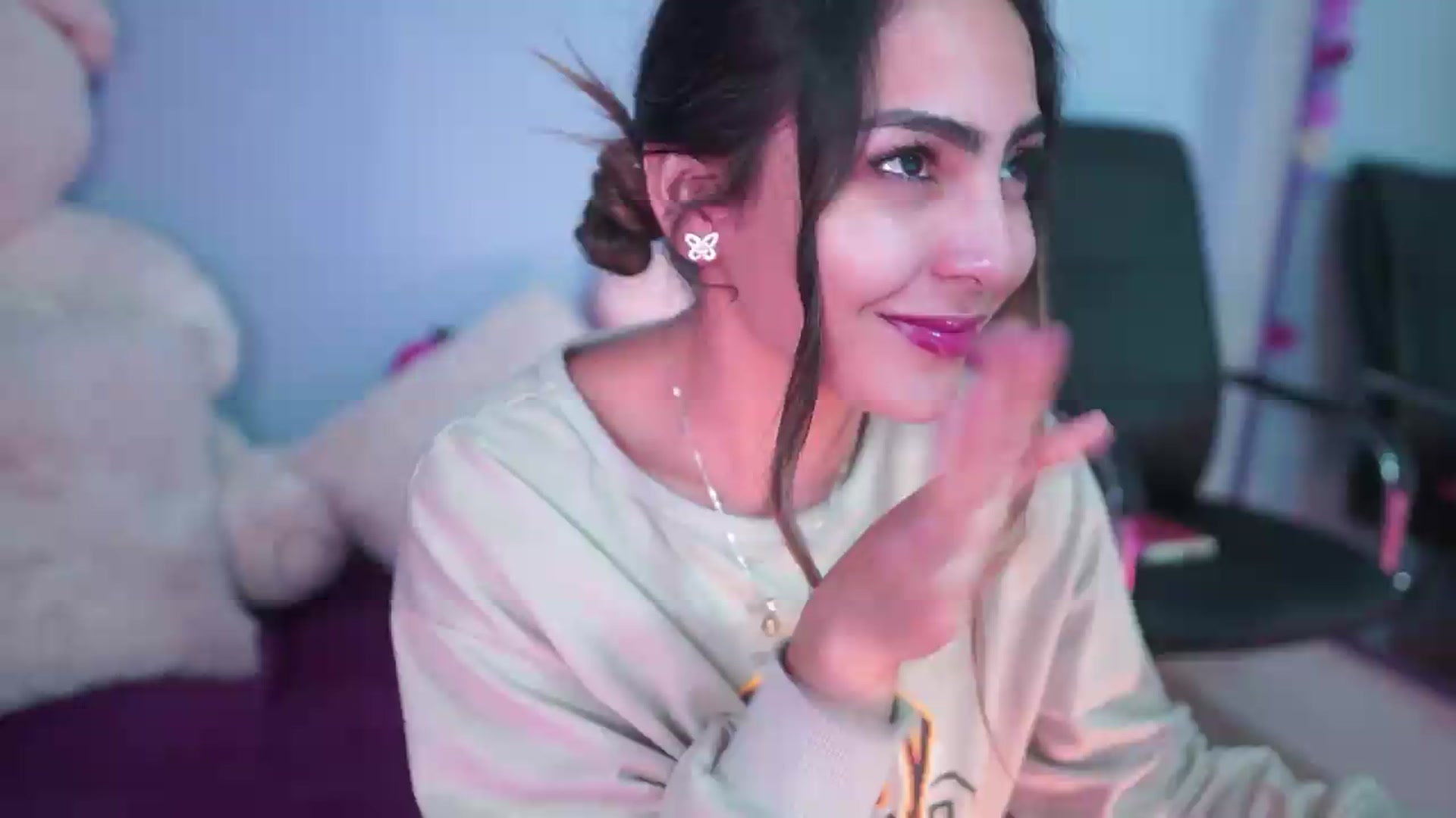 Gallery image thumbnail from CARMENVILLA1's myfreecams stream on, 09/10/2026, 04:53 image 1 of 20