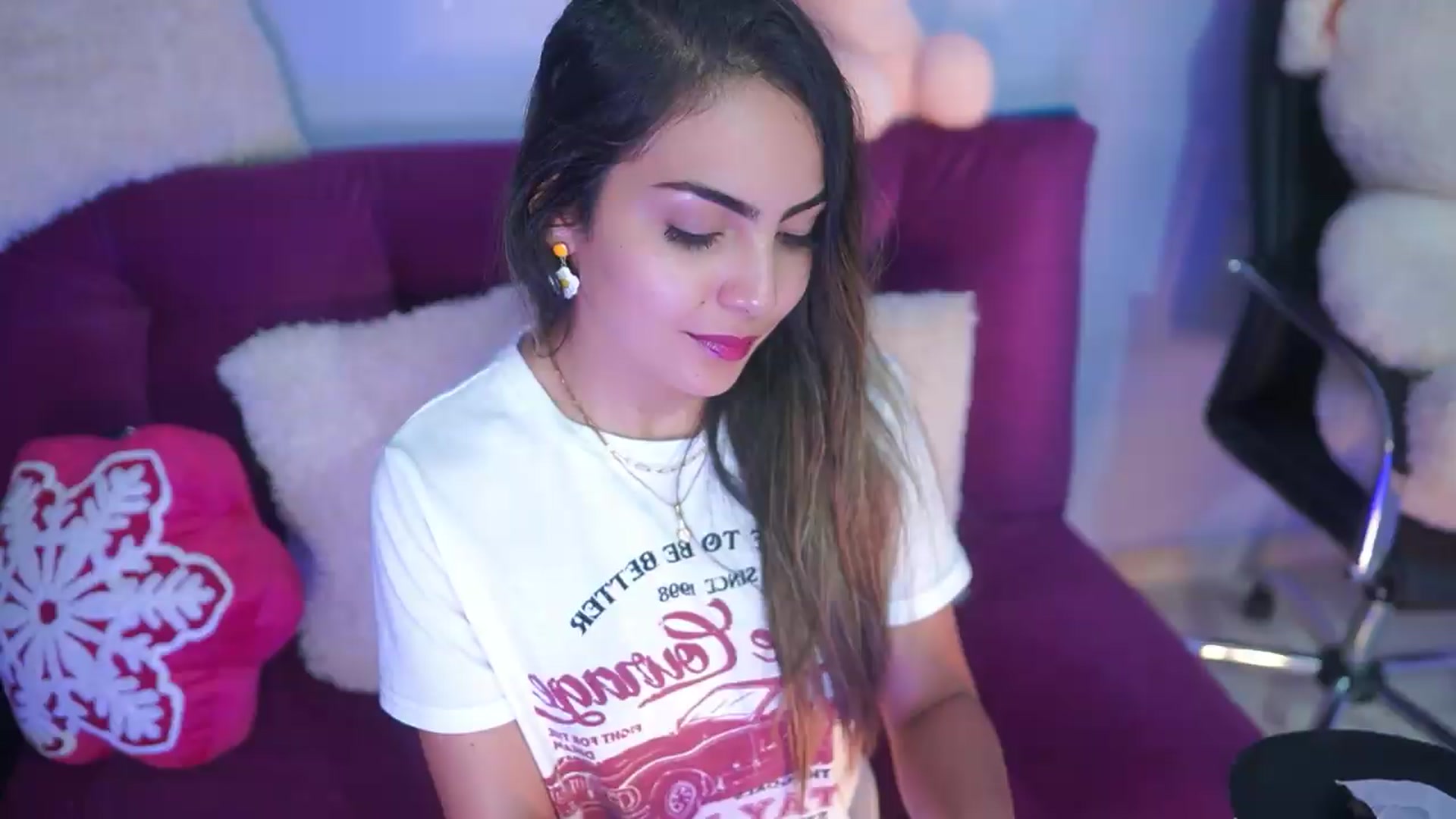 Gallery image thumbnail from CARMENVILLA1's myfreecams stream on, 09/18/2026, 05:36 image 11 of 20