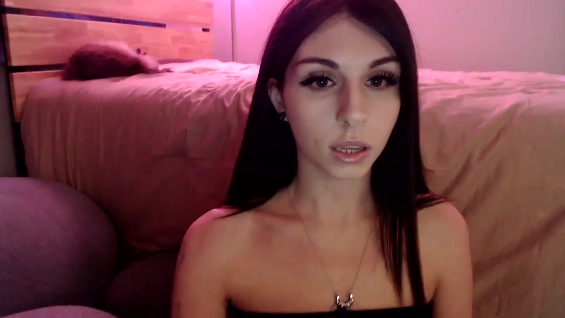 Gallery image thumbnail from CGjszie's myfreecams stream on, 11/15/2022, 05:52 image 7 of 20