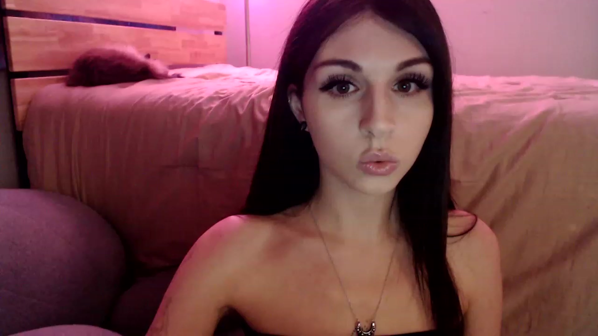 Gallery image thumbnail from CGjszie's myfreecams stream on, 11/15/2022, 05:52 image 19 of 20