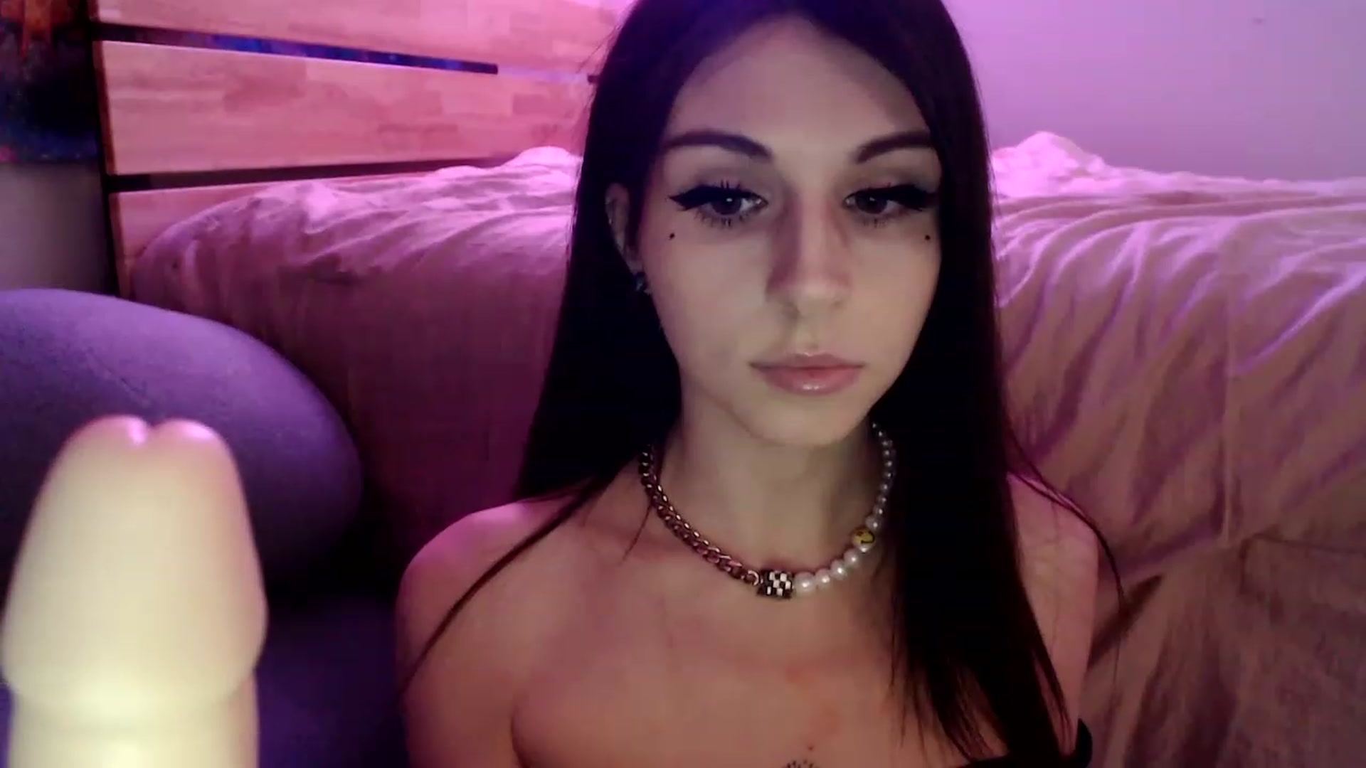 Gallery image thumbnail from CGjszie's myfreecams stream on, 11/21/2022, 04:28 image 19 of 20