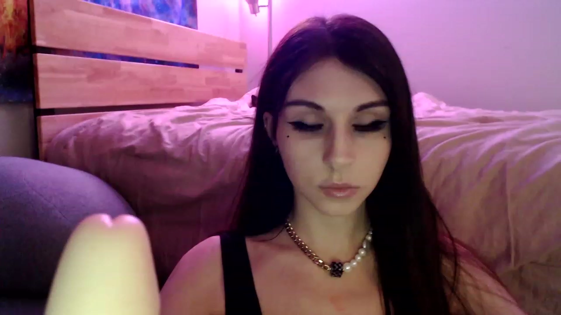 Gallery image thumbnail from CGjszie's myfreecams stream on, 11/21/2022, 04:48 image 6 of 20