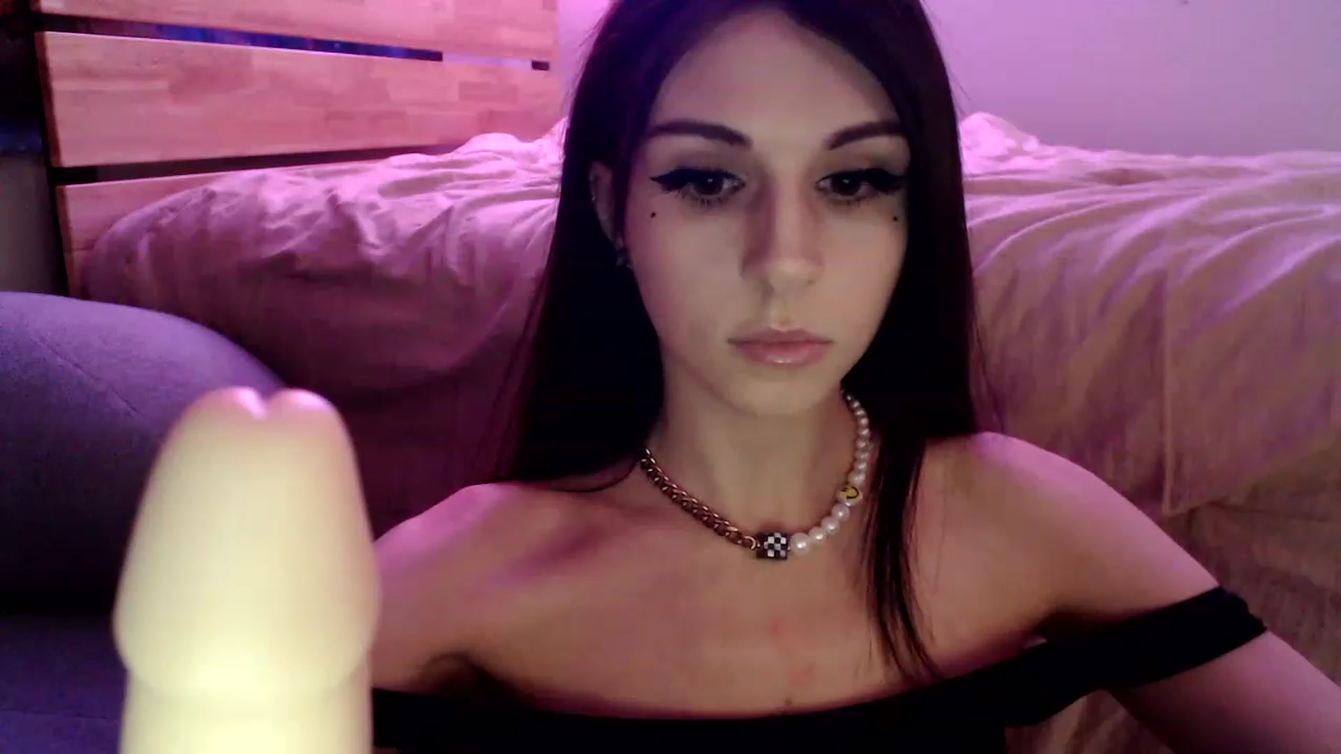 Gallery image thumbnail from CGjszie's myfreecams stream on, 11/21/2022, 04:48 image 13 of 20