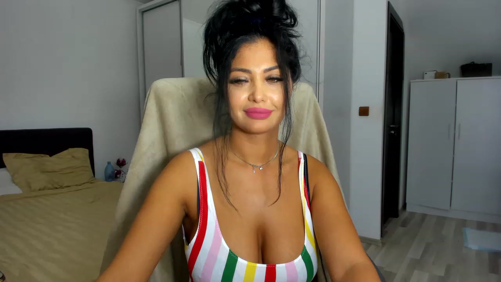 Gallery image thumbnail from CHLOE_CHERRY1's myfreecams stream on, 11/14/2022, 15:30 image 8 of 20