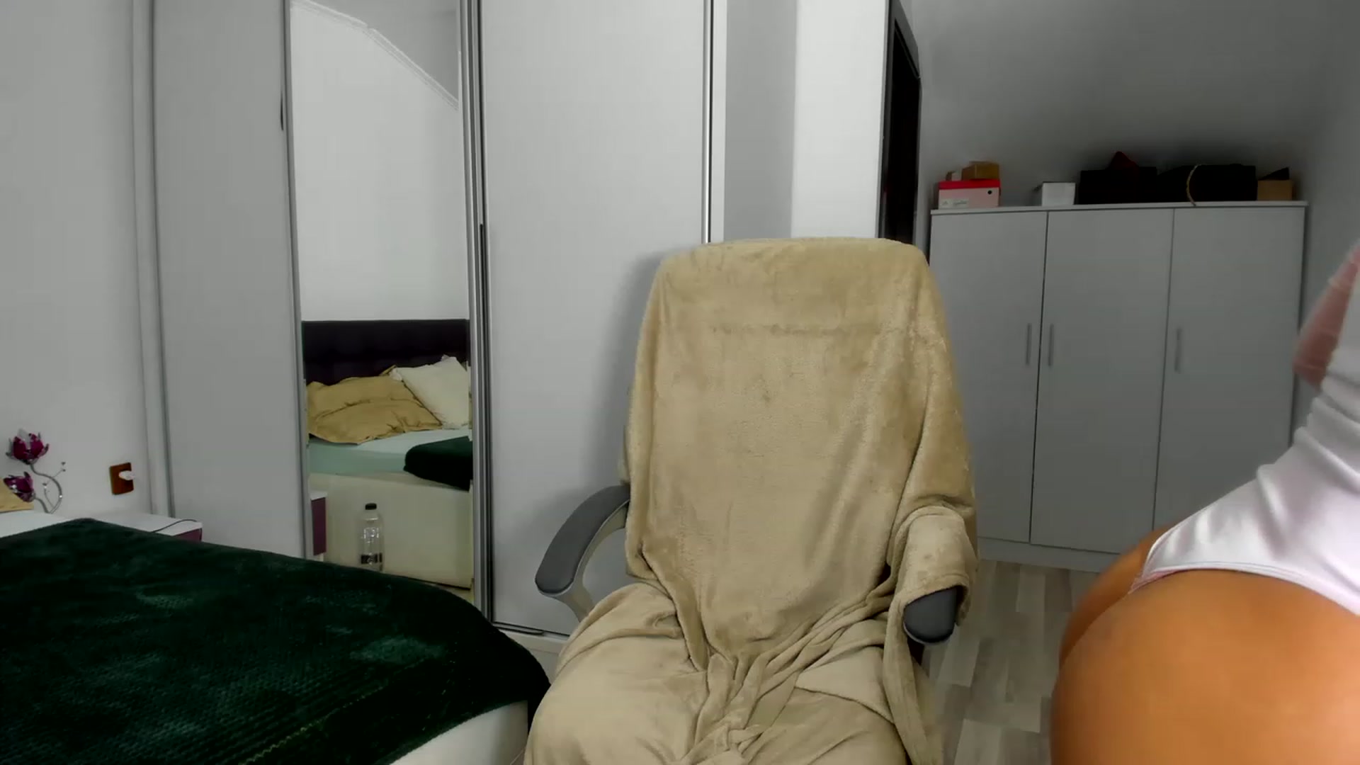 Gallery image thumbnail from CHLOE_CHERRY1's myfreecams stream on, 11/26/2022, 16:12 image 20 of 20