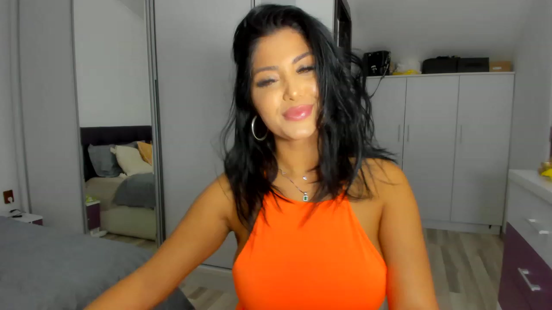 Gallery image thumbnail from CHLOE_CHERRY1's myfreecams stream on, 01/10/2023, 14:40 image 1 of 20