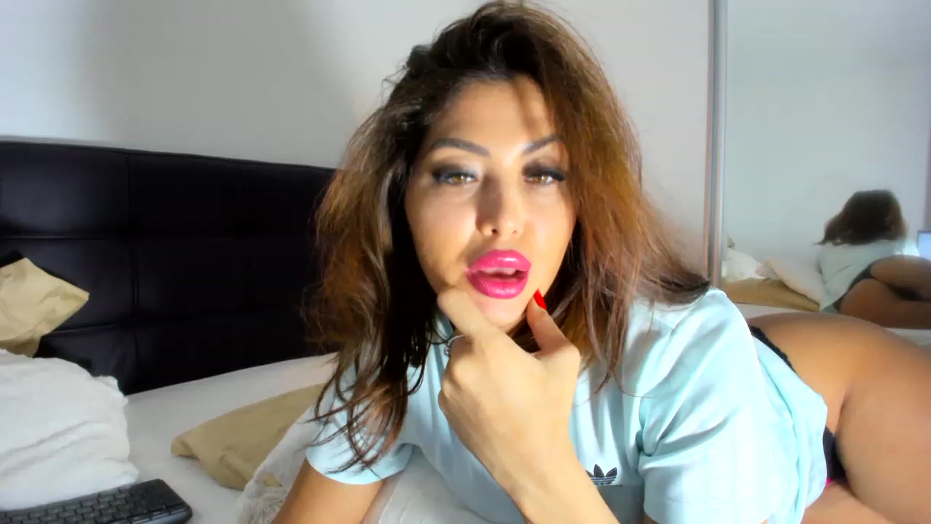 Gallery image thumbnail from CHLOE_CHERRY1's myfreecams stream on, 02/05/2023, 18:58 image 11 of 20