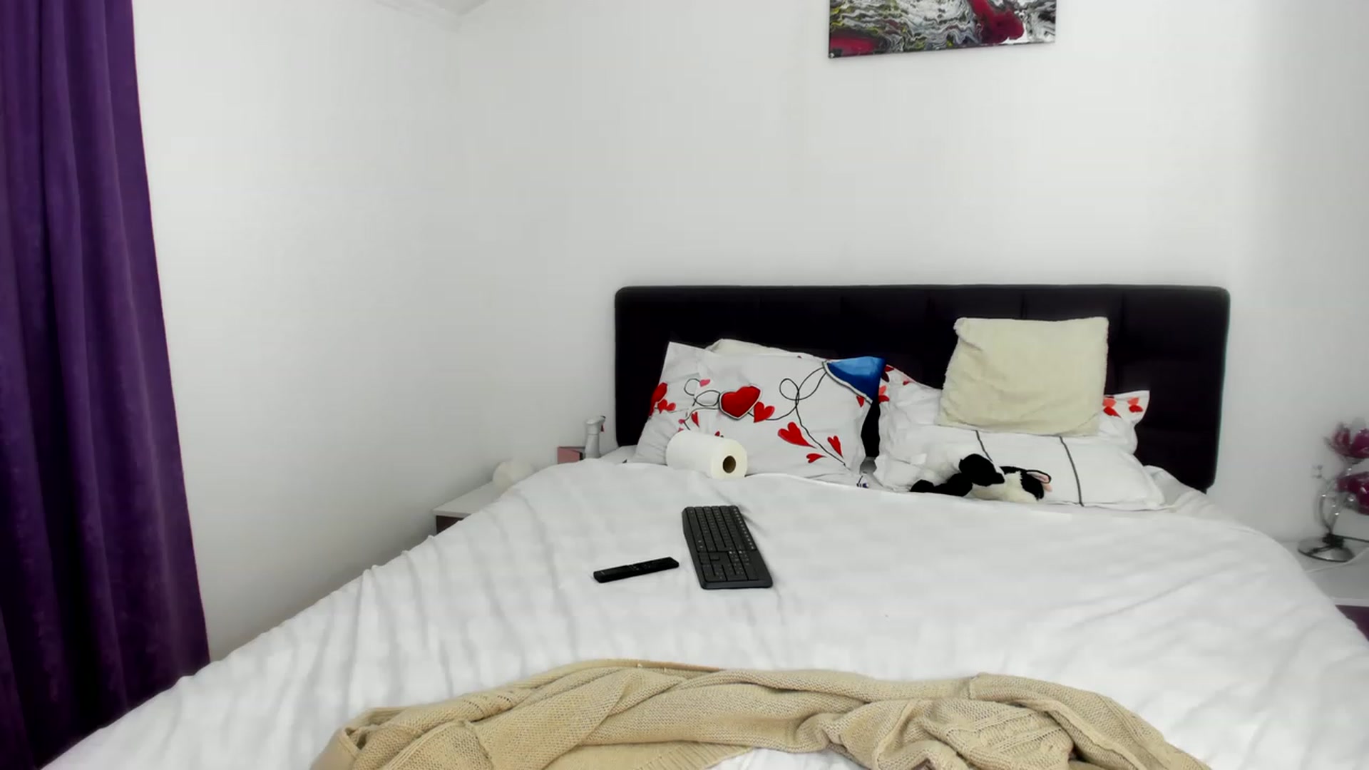 Gallery image thumbnail from CHLOE_CHERRY1's myfreecams stream on, 04/05/2023, 15:41 image 12 of 20