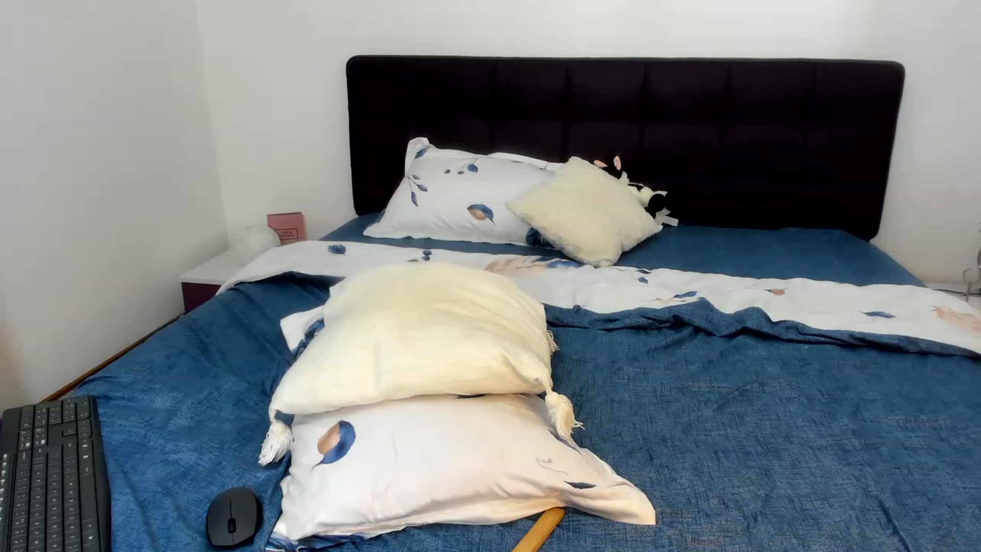 Gallery image thumbnail from CHLOE_CHERRY1's myfreecams stream on, 04/12/2023, 17:43 image 4 of 20