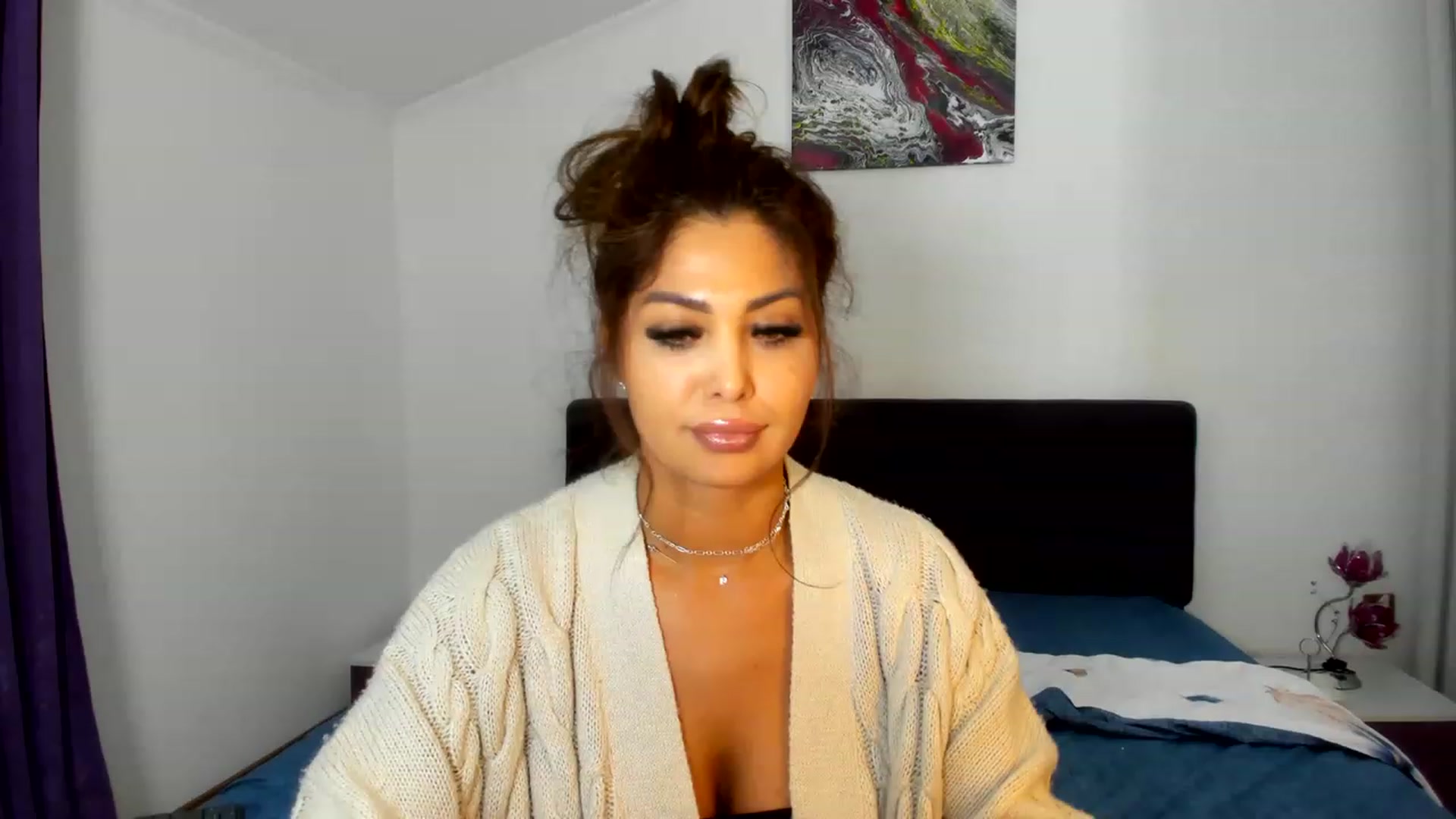 Gallery image thumbnail from CHLOE_CHERRY1's myfreecams stream on, 04/12/2023, 17:43 image 16 of 20