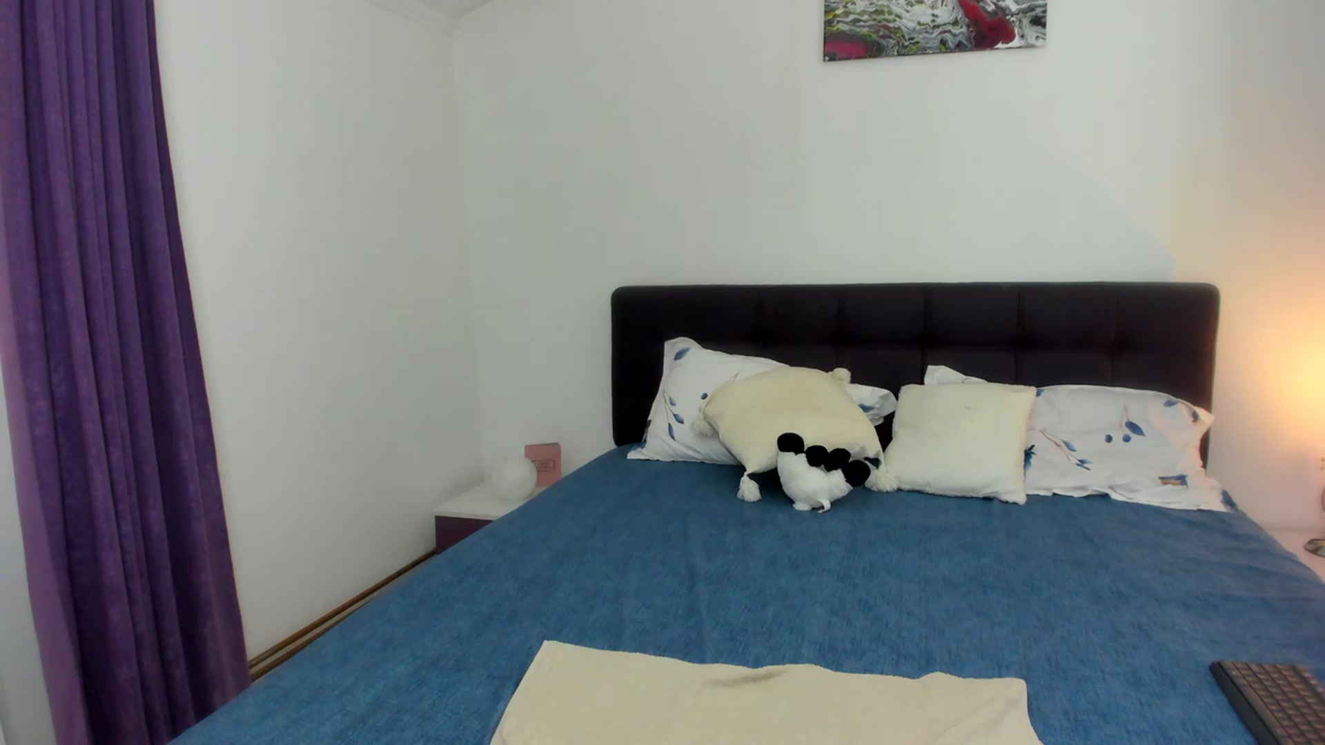 Gallery image thumbnail from CHLOE_CHERRY1's myfreecams stream on, 04/19/2023, 15:08 image 18 of 20
