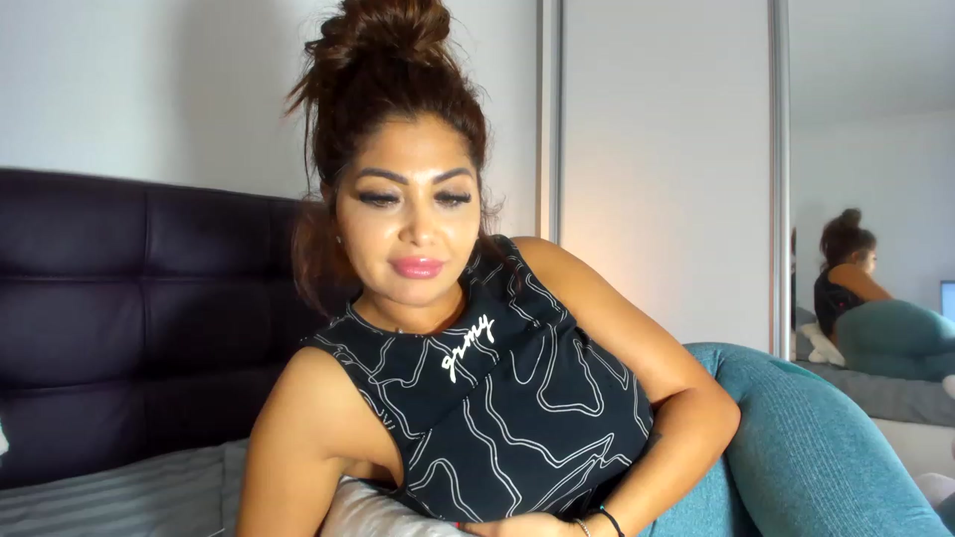 Gallery image thumbnail from CHLOE_CHERRY1's myfreecams stream on, 04/24/2023, 15:18 image 4 of 20