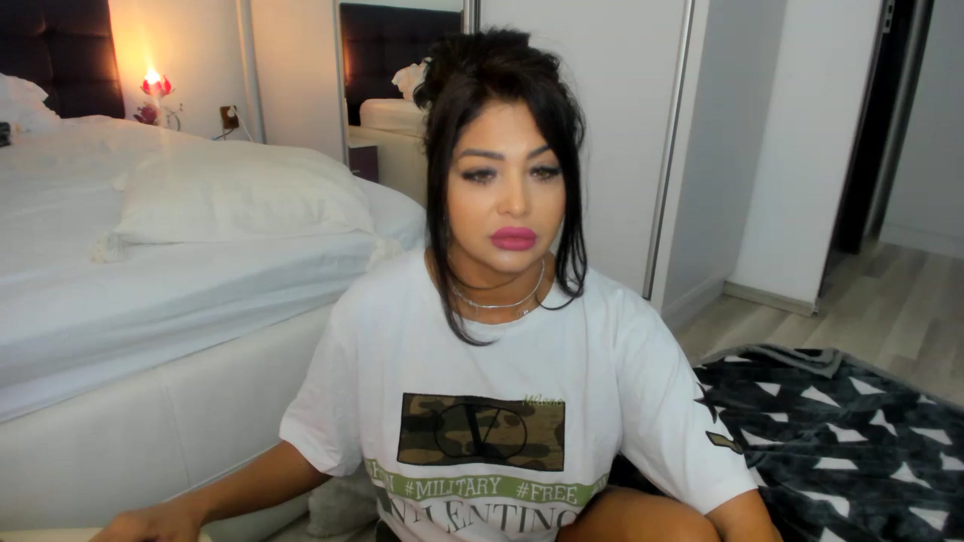 Gallery image thumbnail from CHLOE_CHERRY1's myfreecams stream on, 05/05/2023, 14:20 image 8 of 20